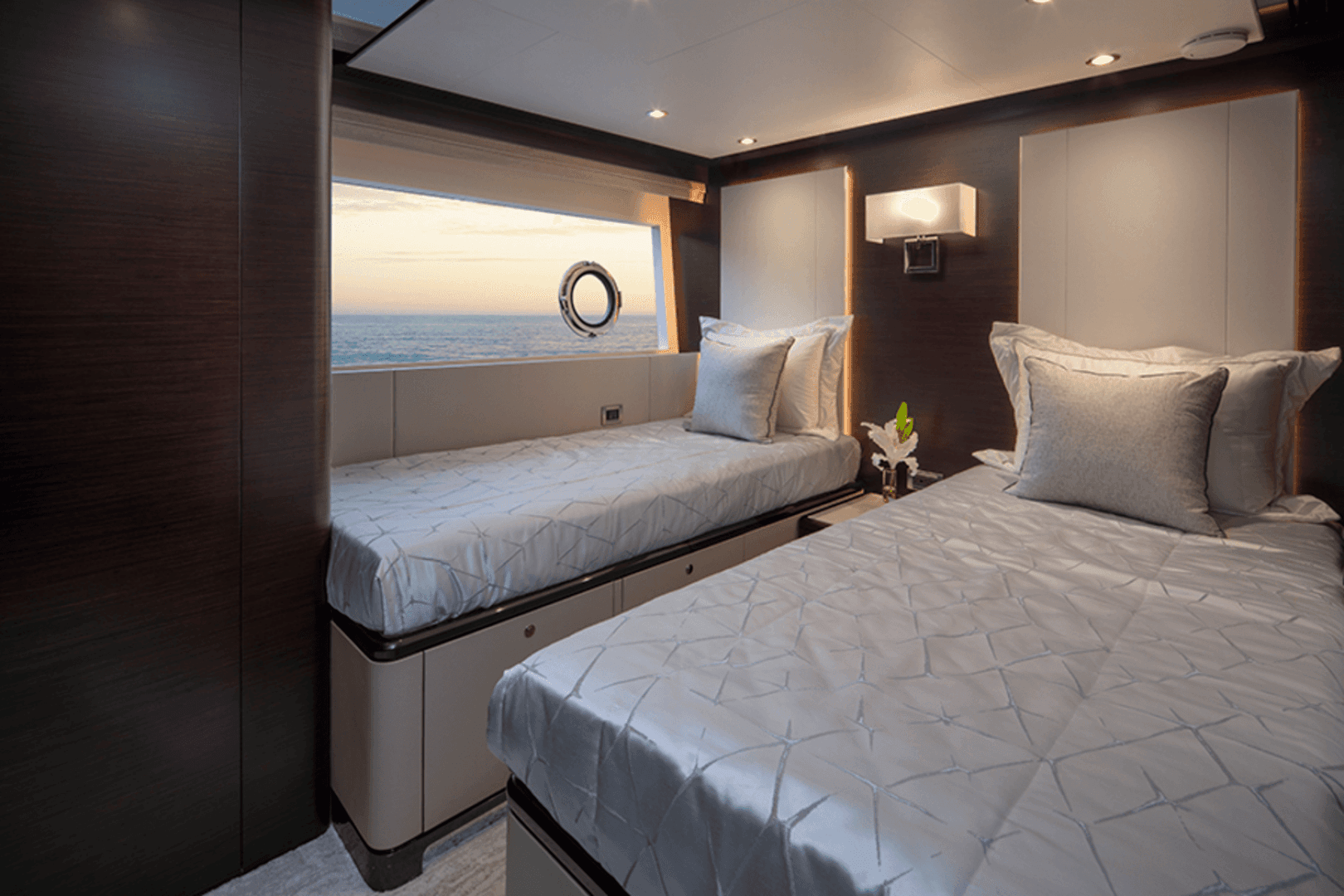 2027 Ocean Alexander 37L - Image 43