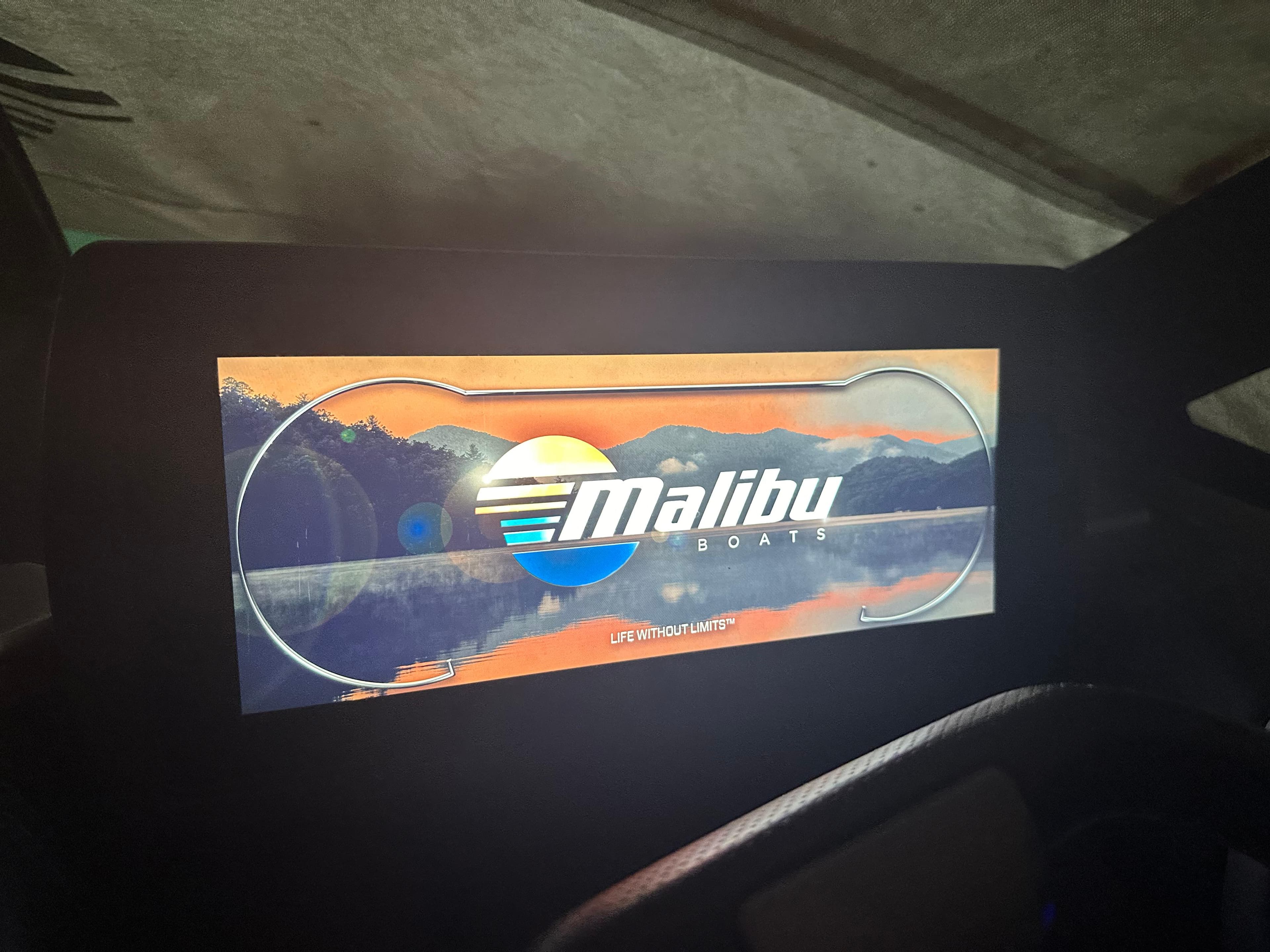 2020 Malibu Wakesetter 23 MXZ - 9