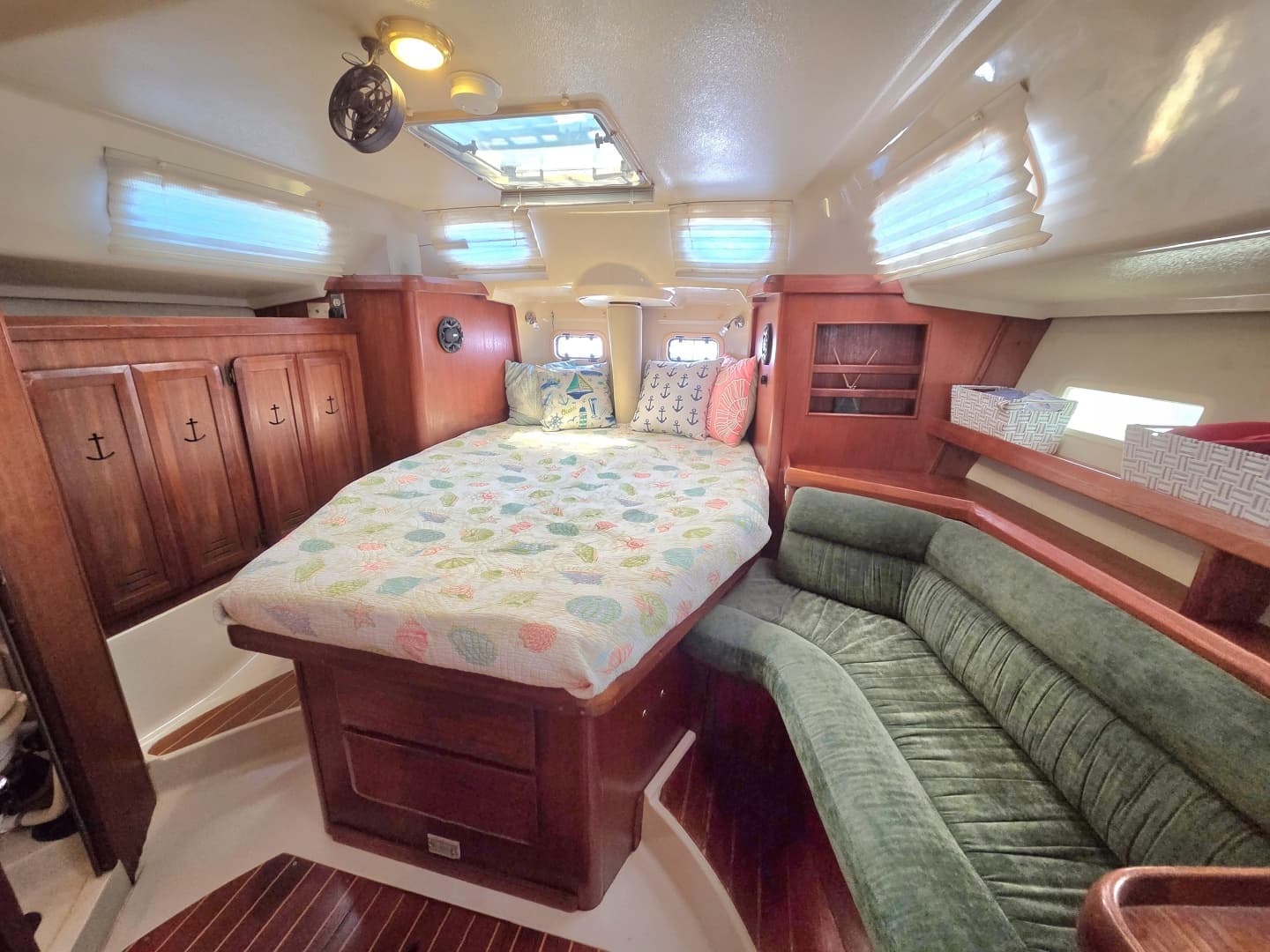 1991 Hunter Passage 42 - Image 18