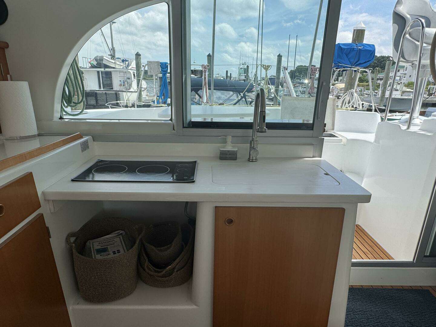 2000 Lagoon 380 - Image 22