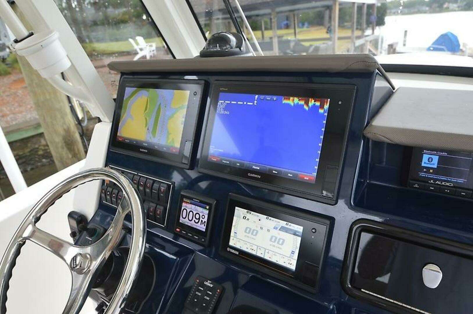 2019 Pursuit S 288 - Image 25