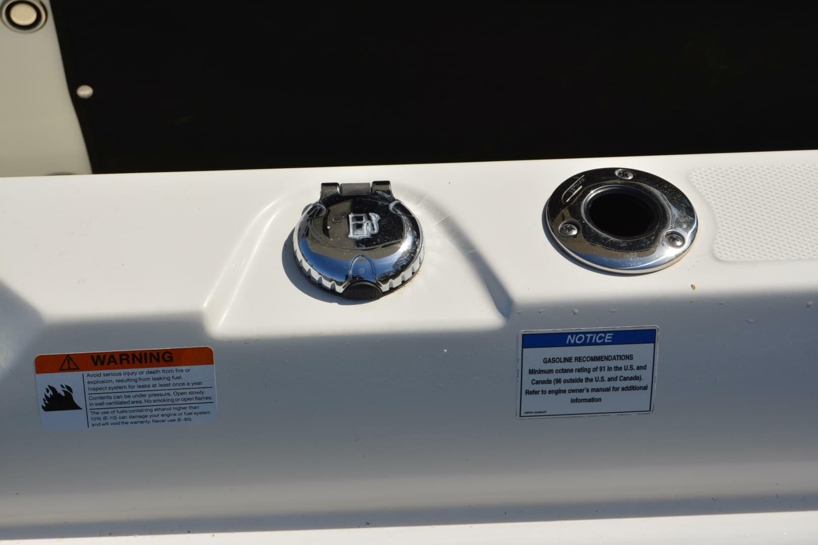 2021 Boston Whaler 270 Dauntless - Image 64