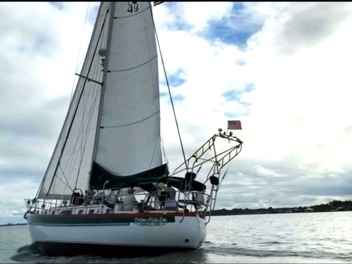 1990 Slocum 43 - Image 2
