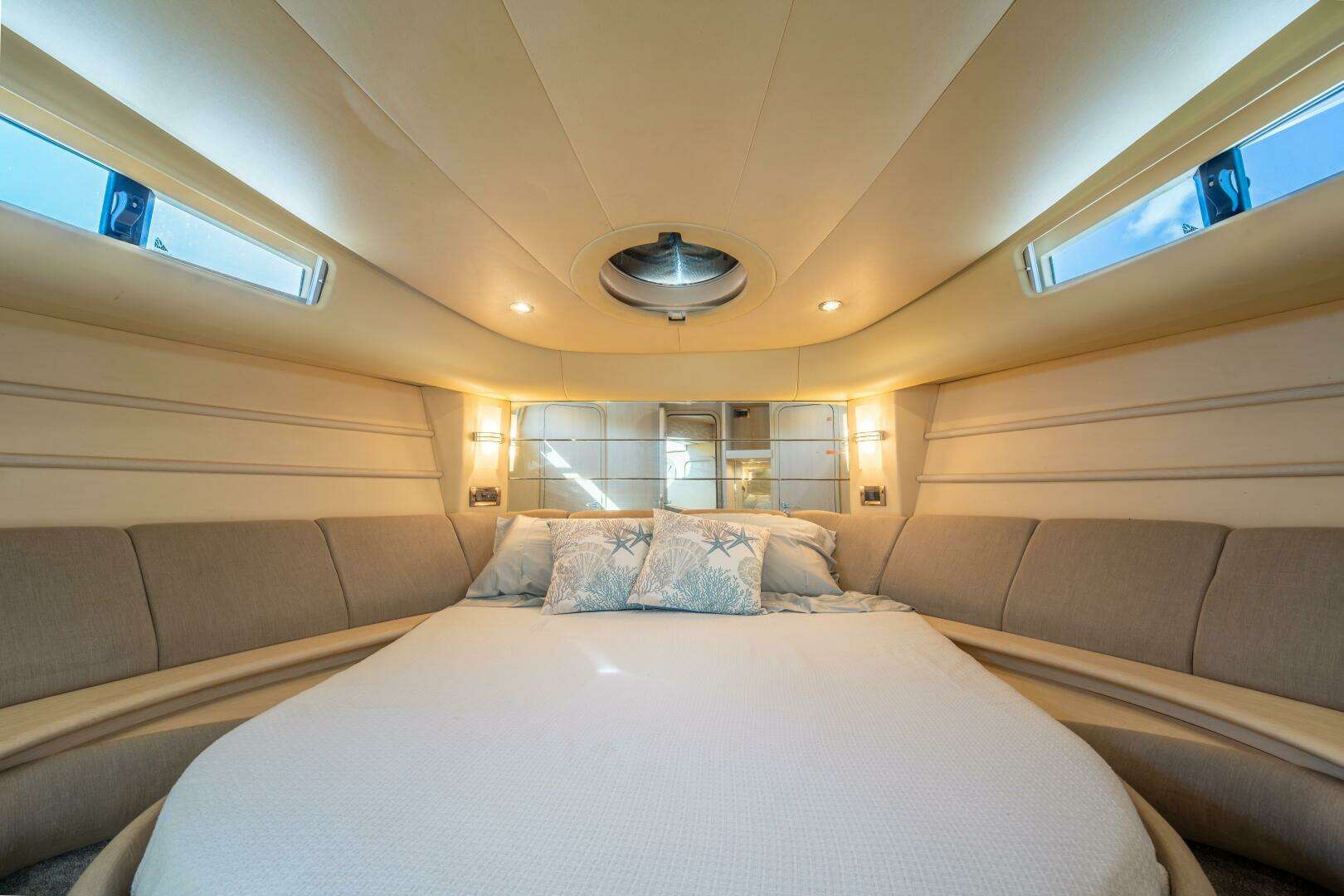 2001 Azimut 46 - Image 59