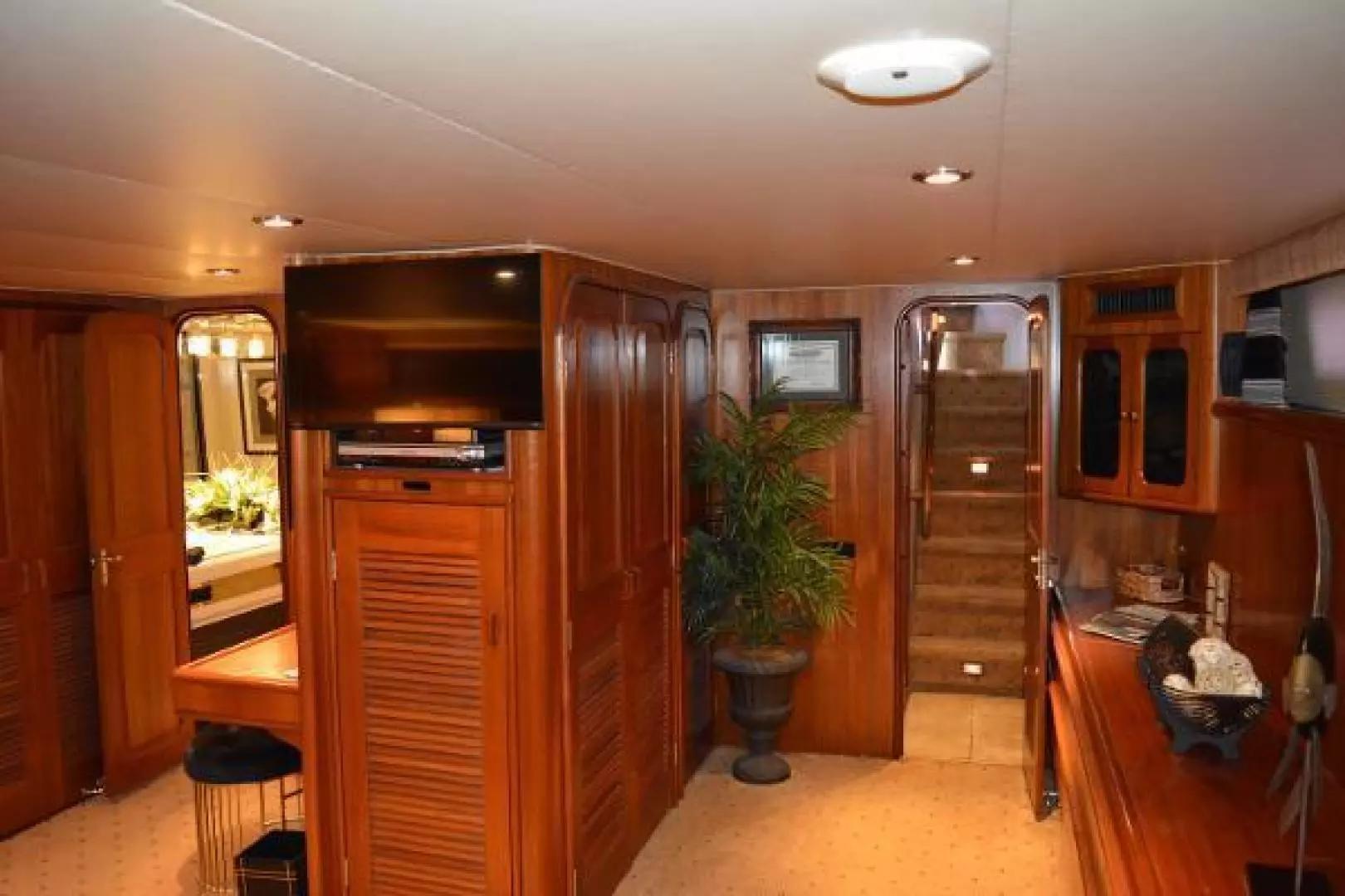 1989 Viking Motor Yacht - Image 80