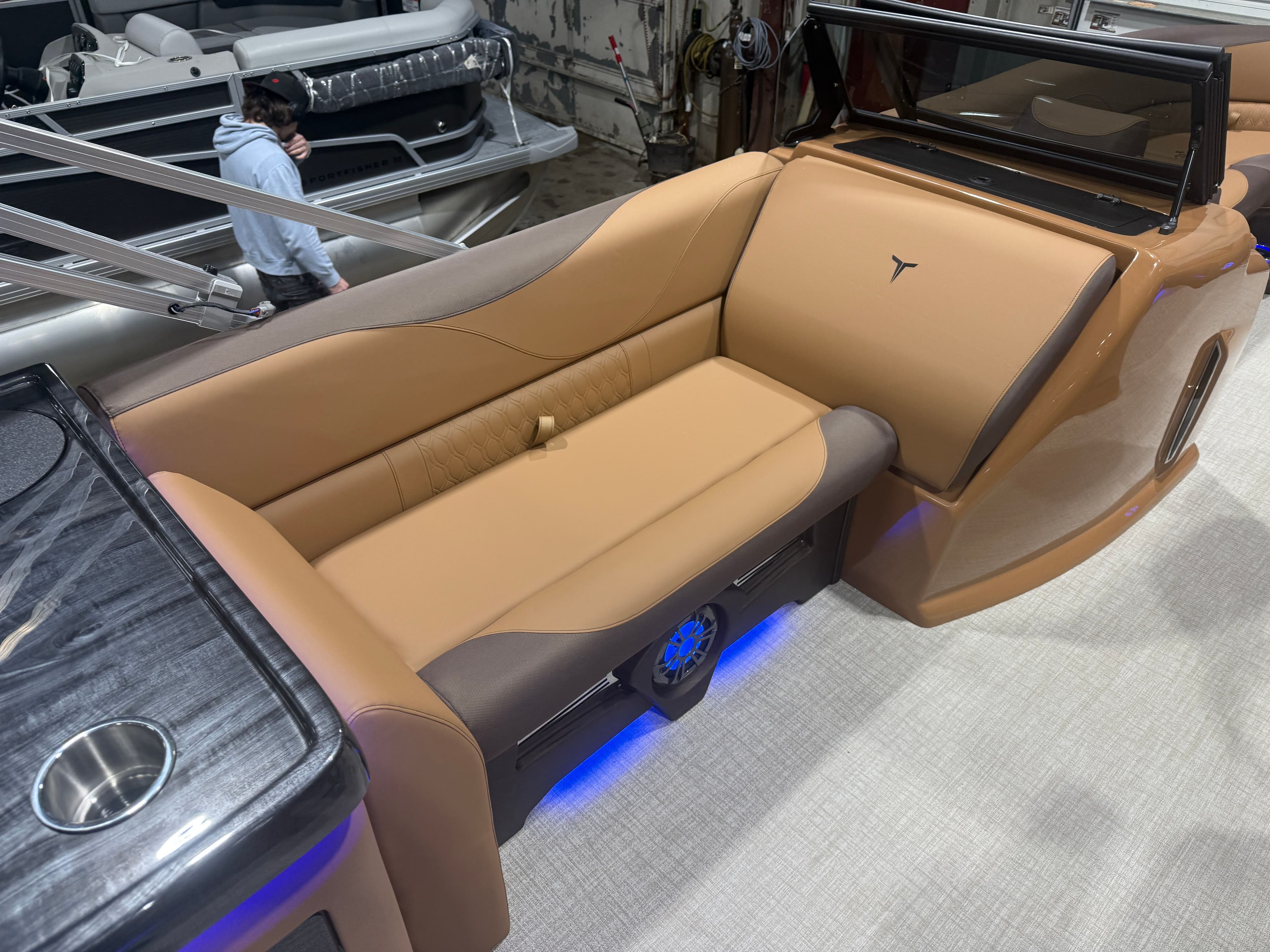 2026 Tahoe LTZ 300HP Elite Windshield 2385 Tritoon - 20