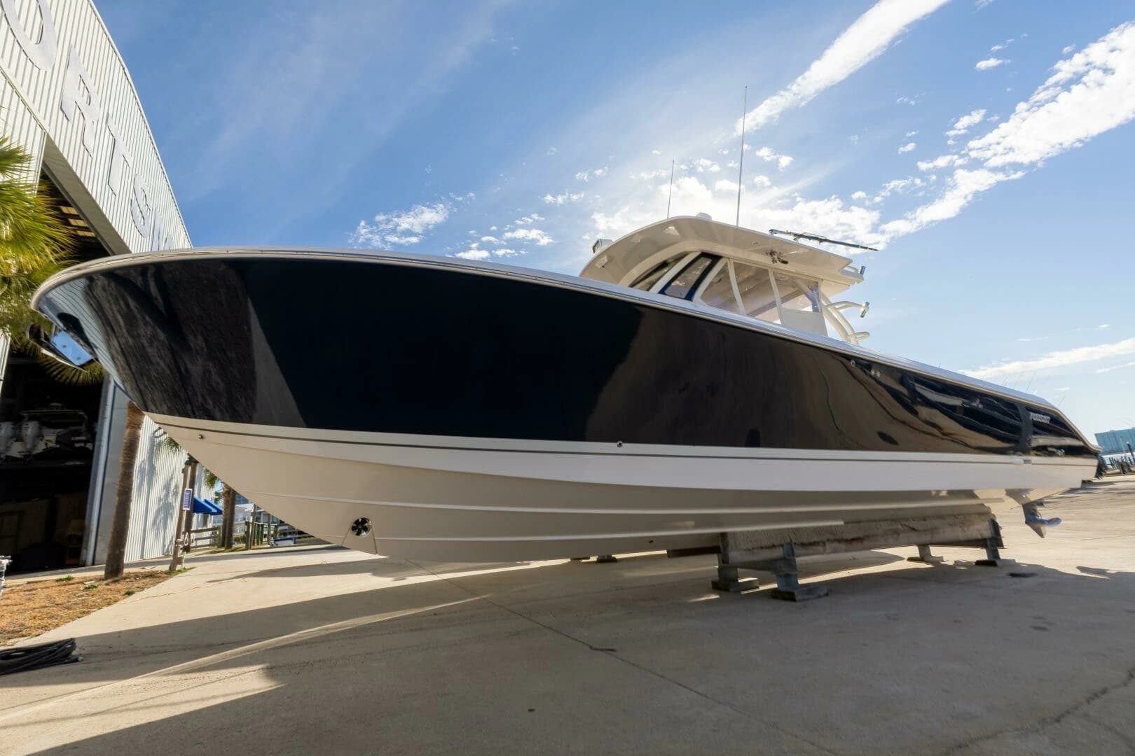 2019 Pursuit S 368 - Image 29