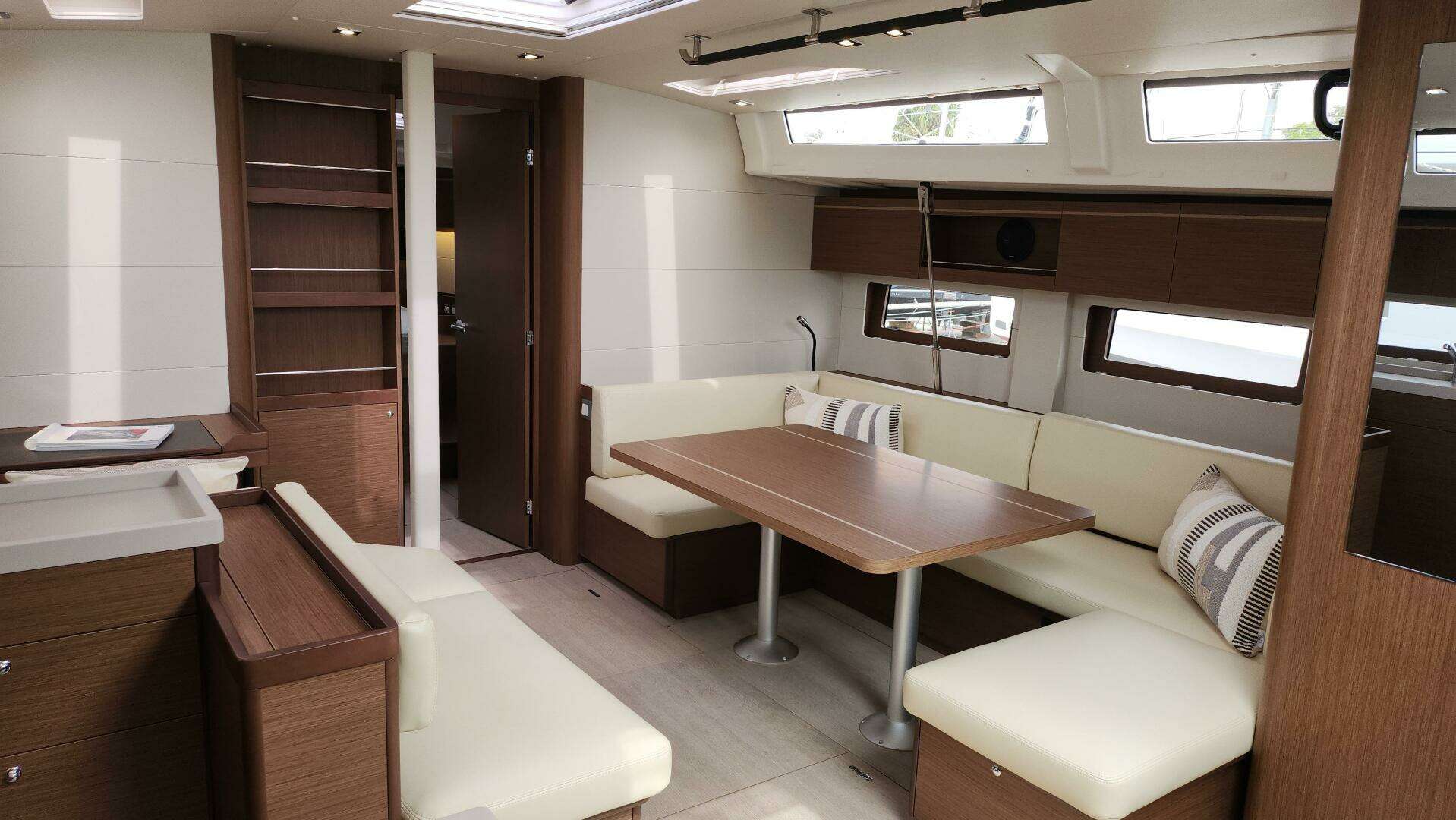 2024 Beneteau Oceanis 51.1 #374 - Image 6