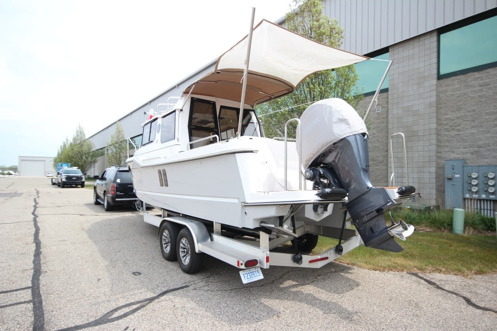 2025 Ranger Tugs R-25 w/Custom Trailer - Image 5