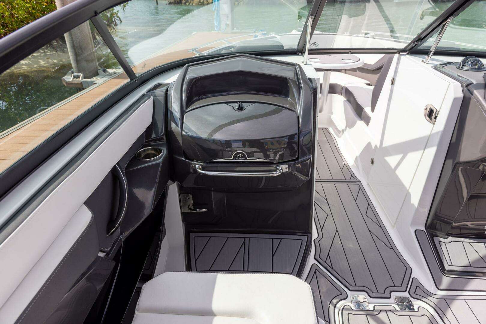 2023 Monterey 255SS Super Sport - Image 28