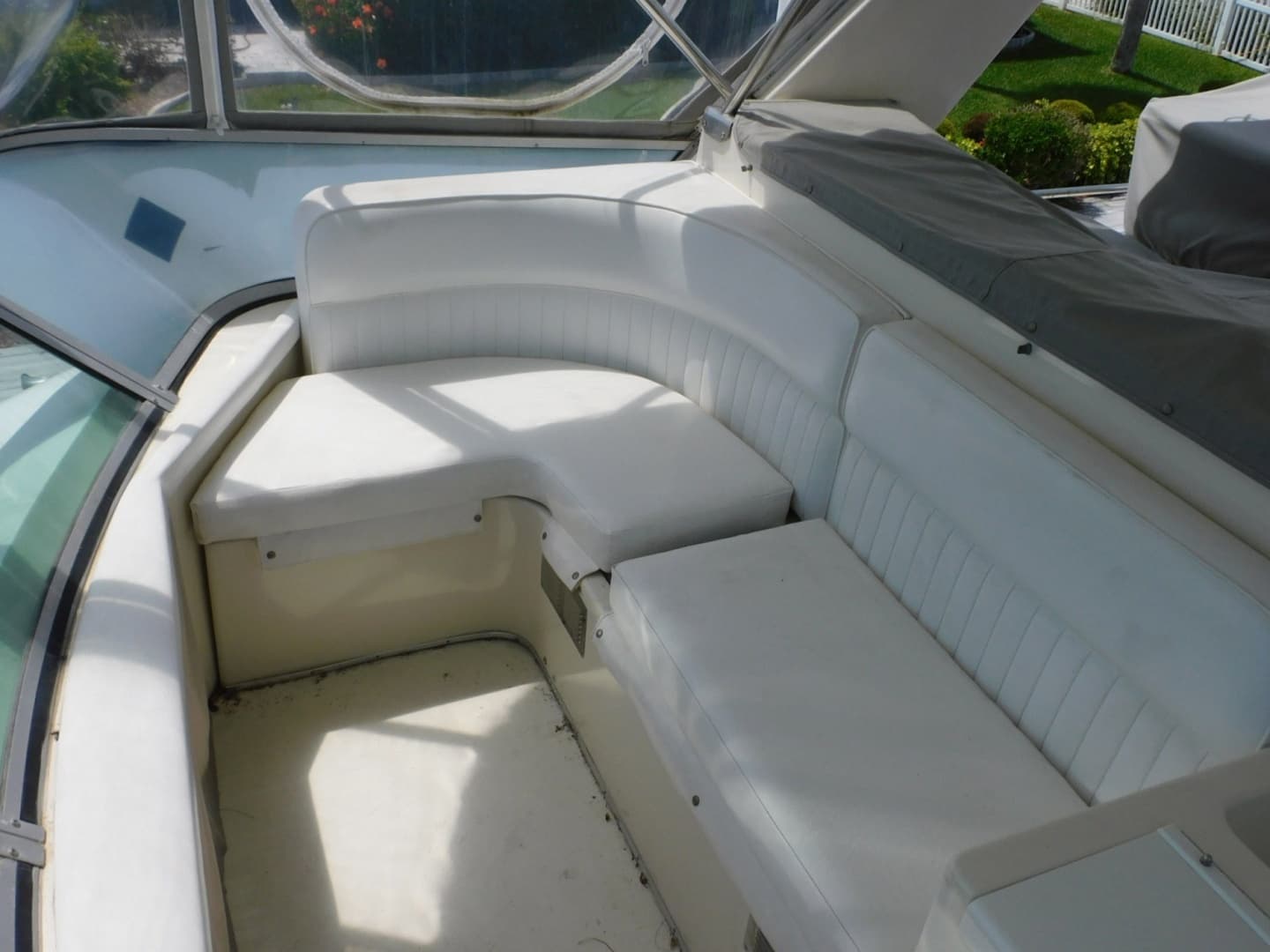 1987 Sea Ray 460 Convertible - Image 19