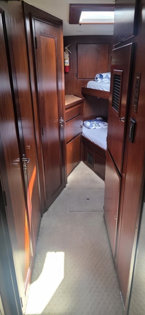 1989 Hatteras 52 Convertible - Image 28