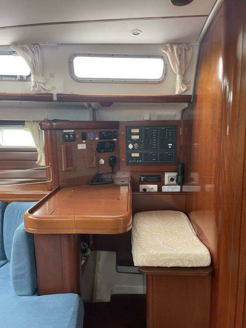 2005 Beneteau Oceanis 473 - Image 16