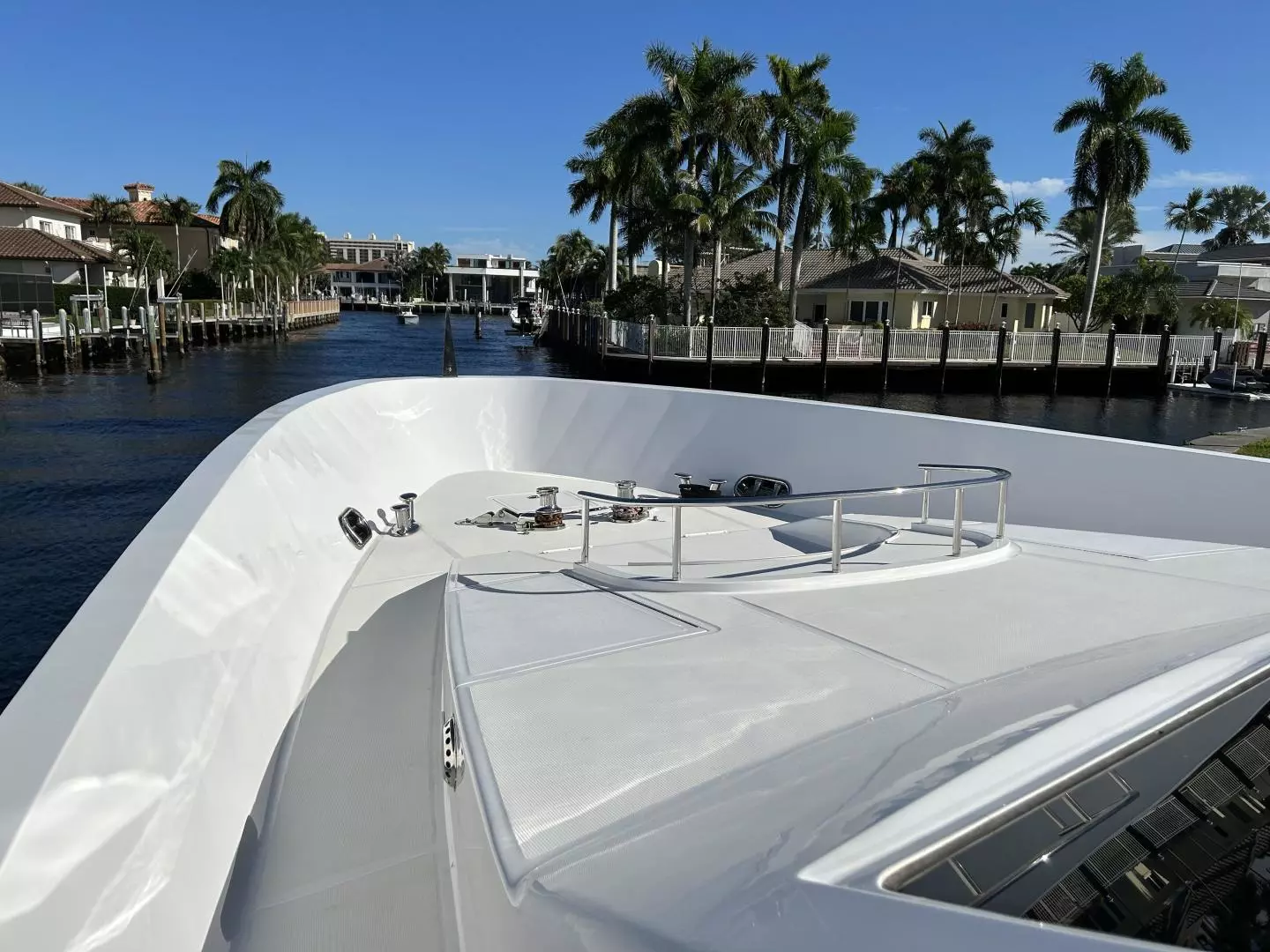 2002 President 100 Motor Yacht - Image 29