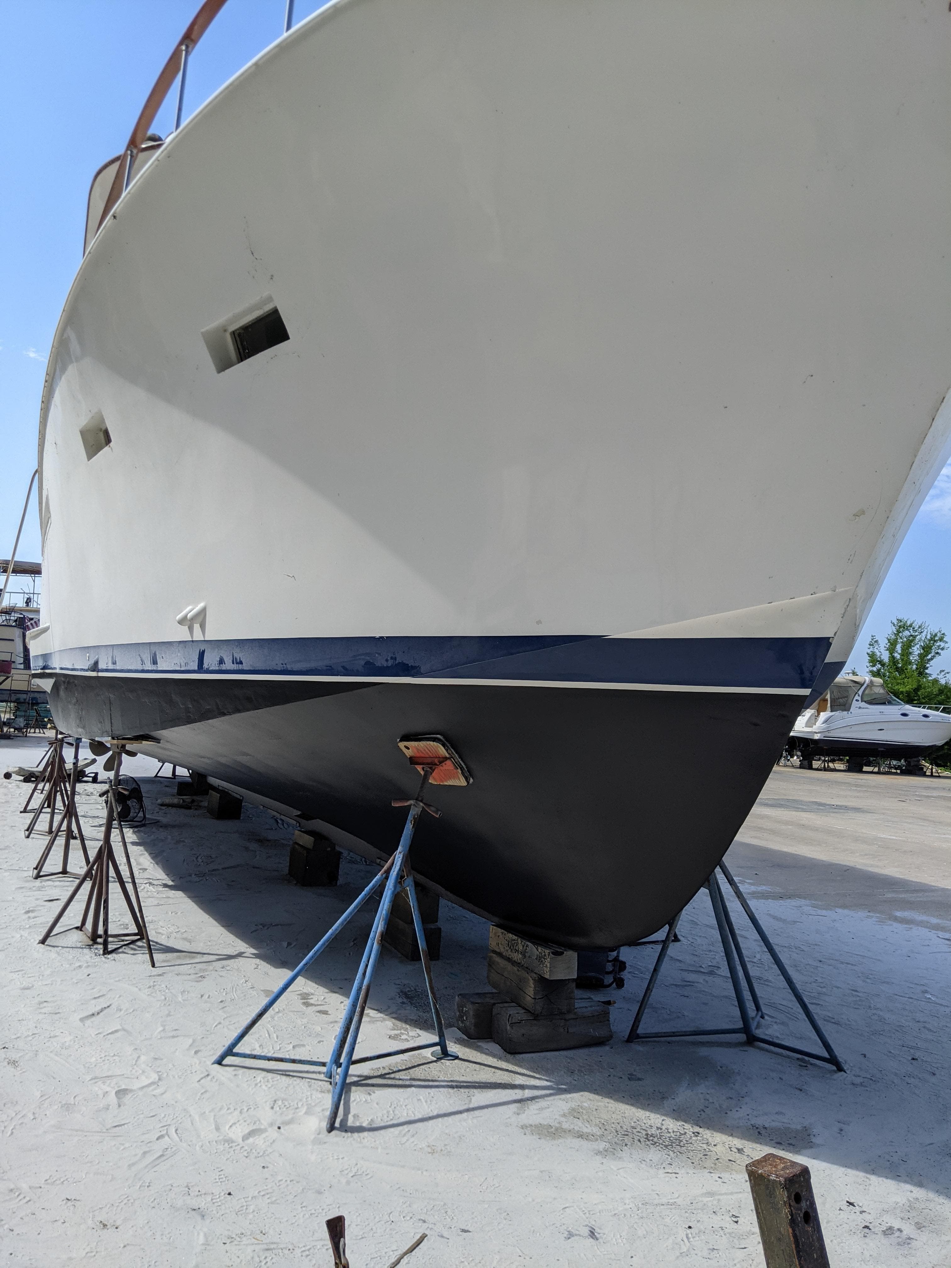 1976 Chris-Craft 60 Roamer Flush Deck - 112