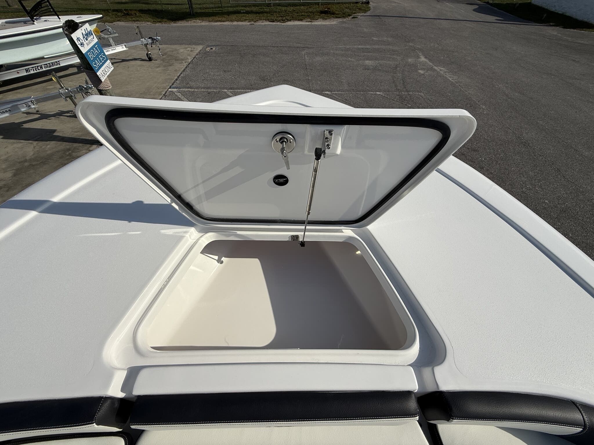 2026 Tidewater 2300 Carolina Bay - 12