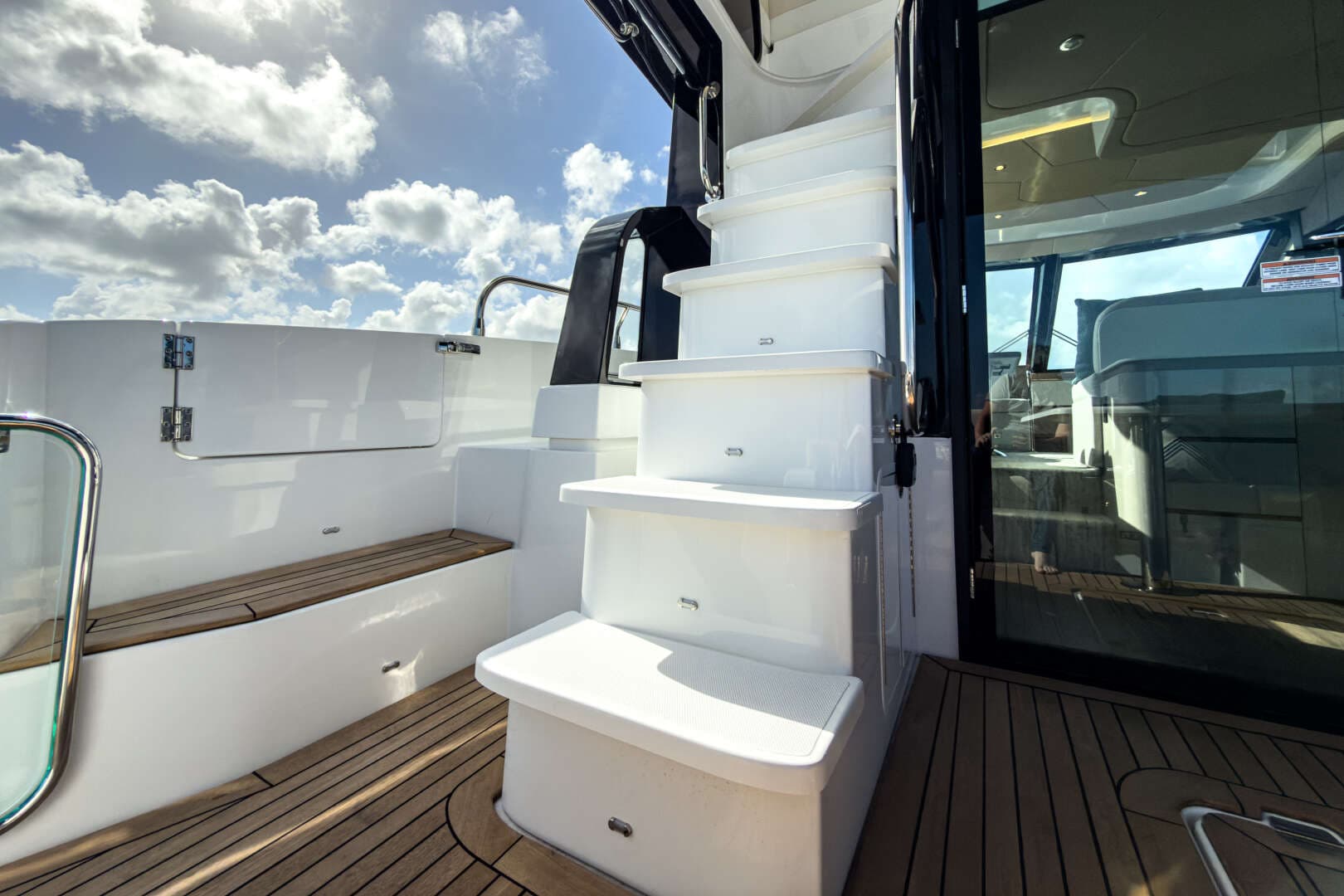 2026 Cruisers Yachts 50 FLY - Image 69