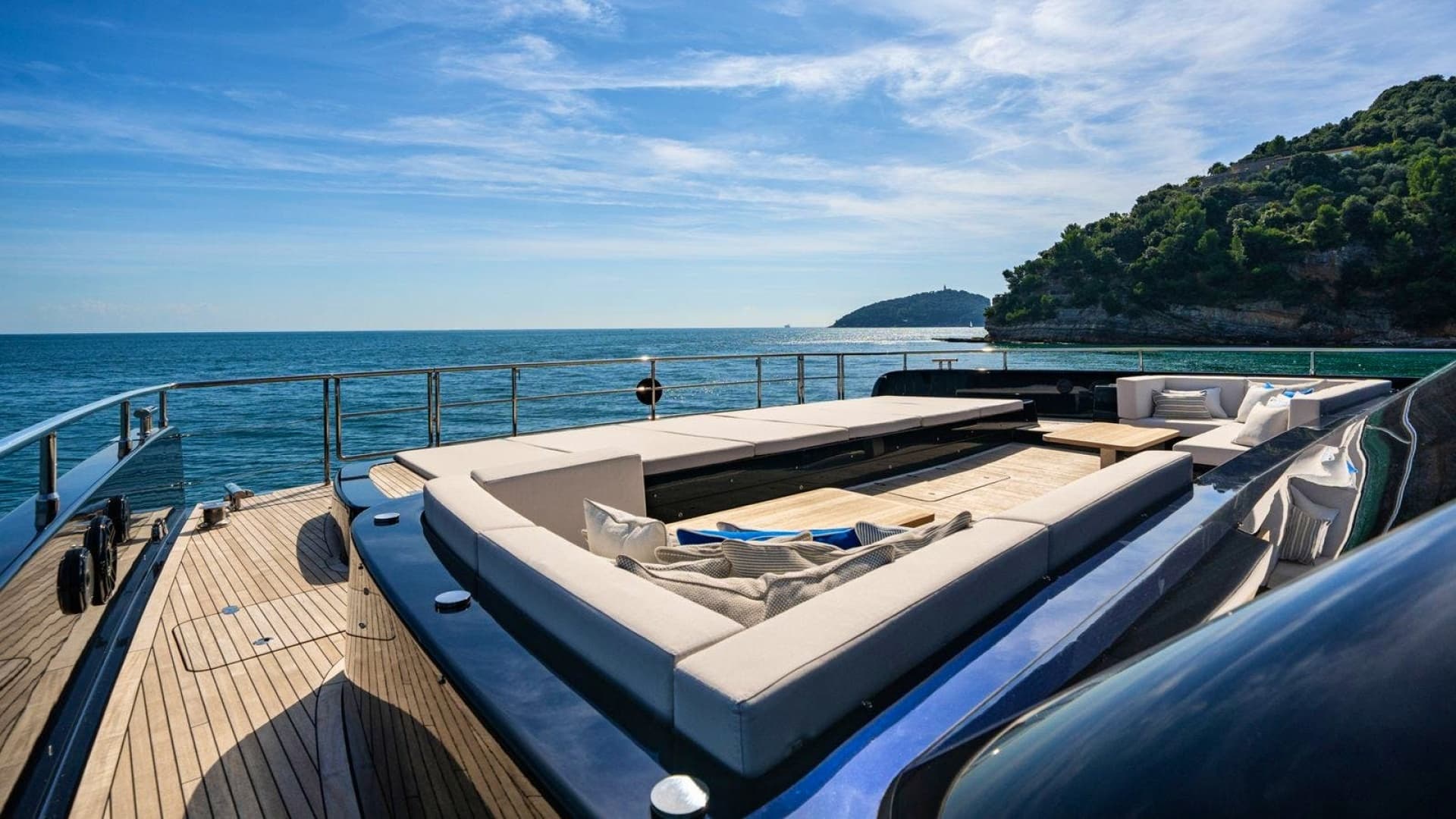 2025 SUNREEF YACHTS Sunreef 100 Power - Image 12