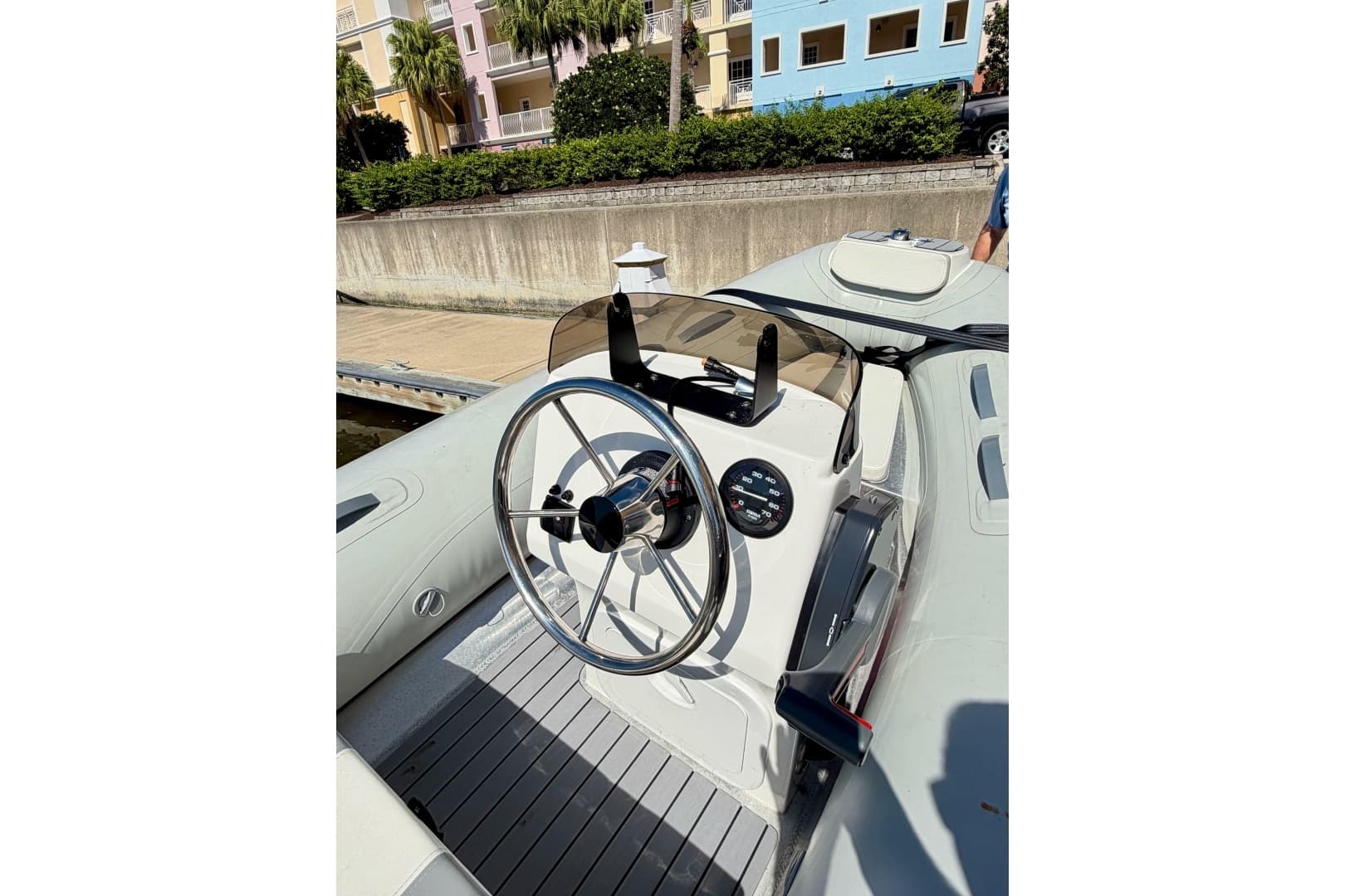 2016 Sabre 48 Salon Express - Image 16
