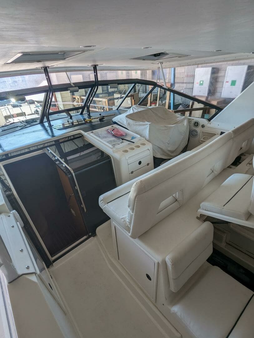 2003 Tiara Yachts 4000 Express - Image 4