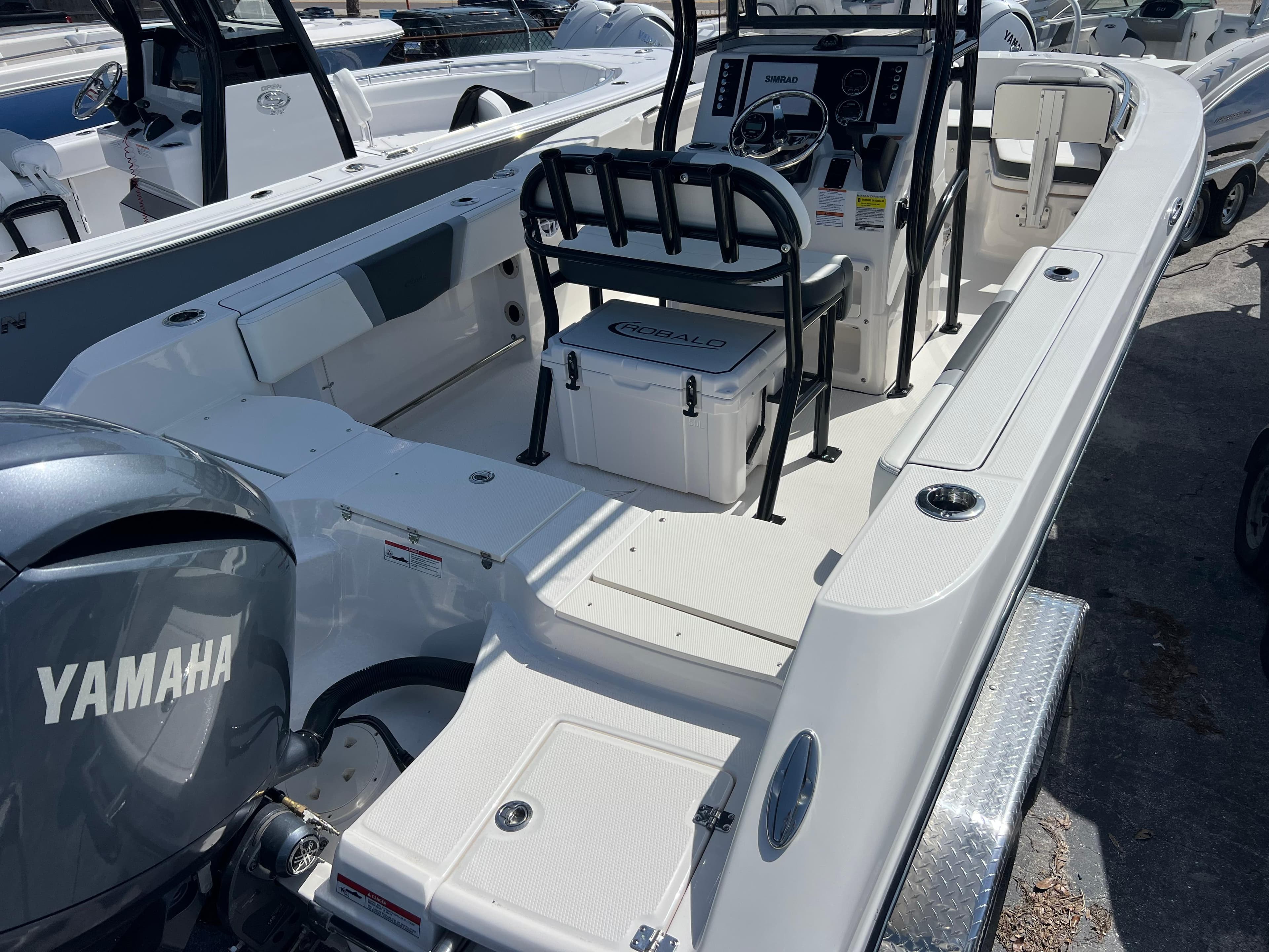 2025 Robalo R200 Center Console boat with Yamaha engine, interior view.
