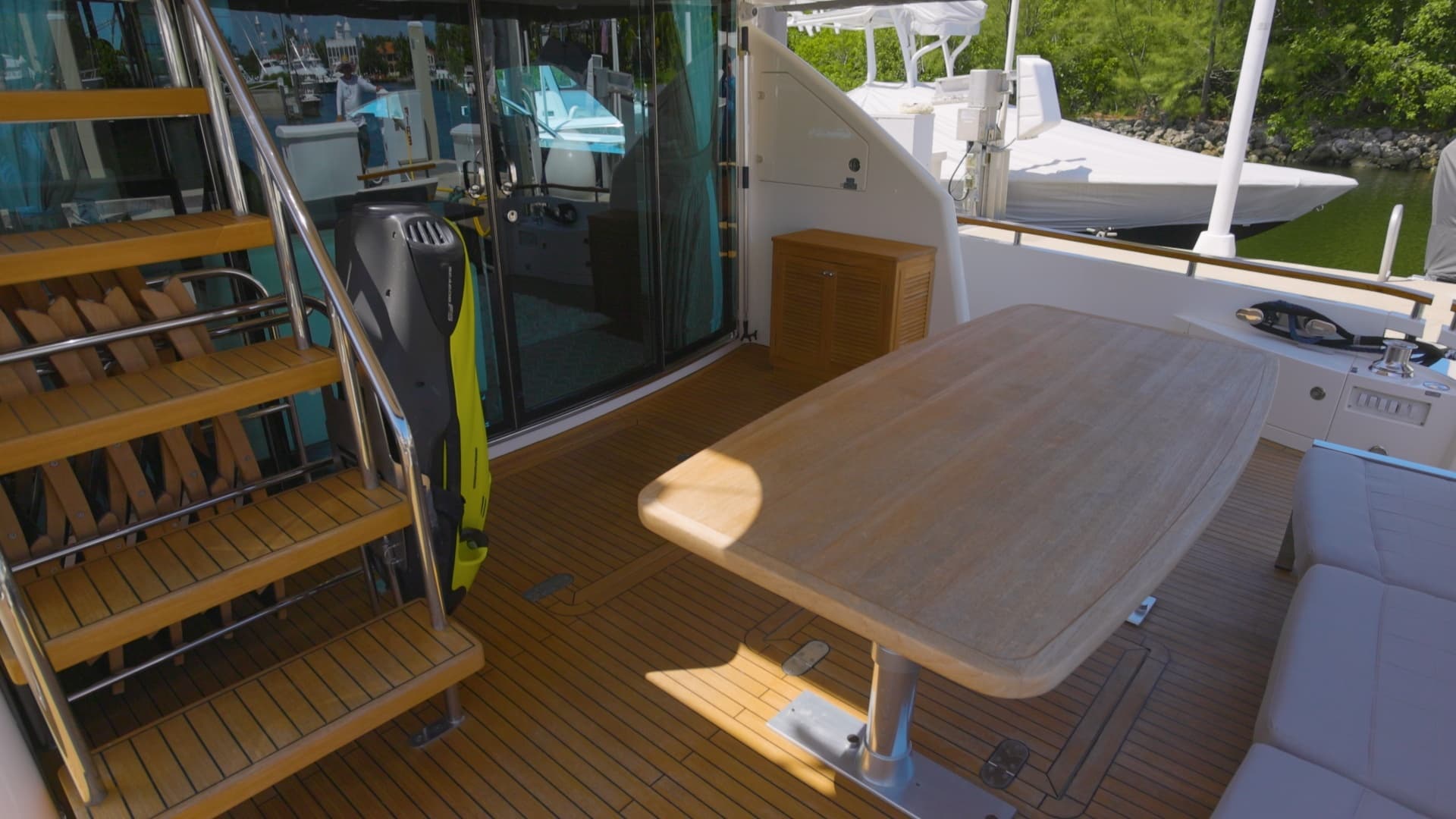 2014 Fairline Squadron - Image 12