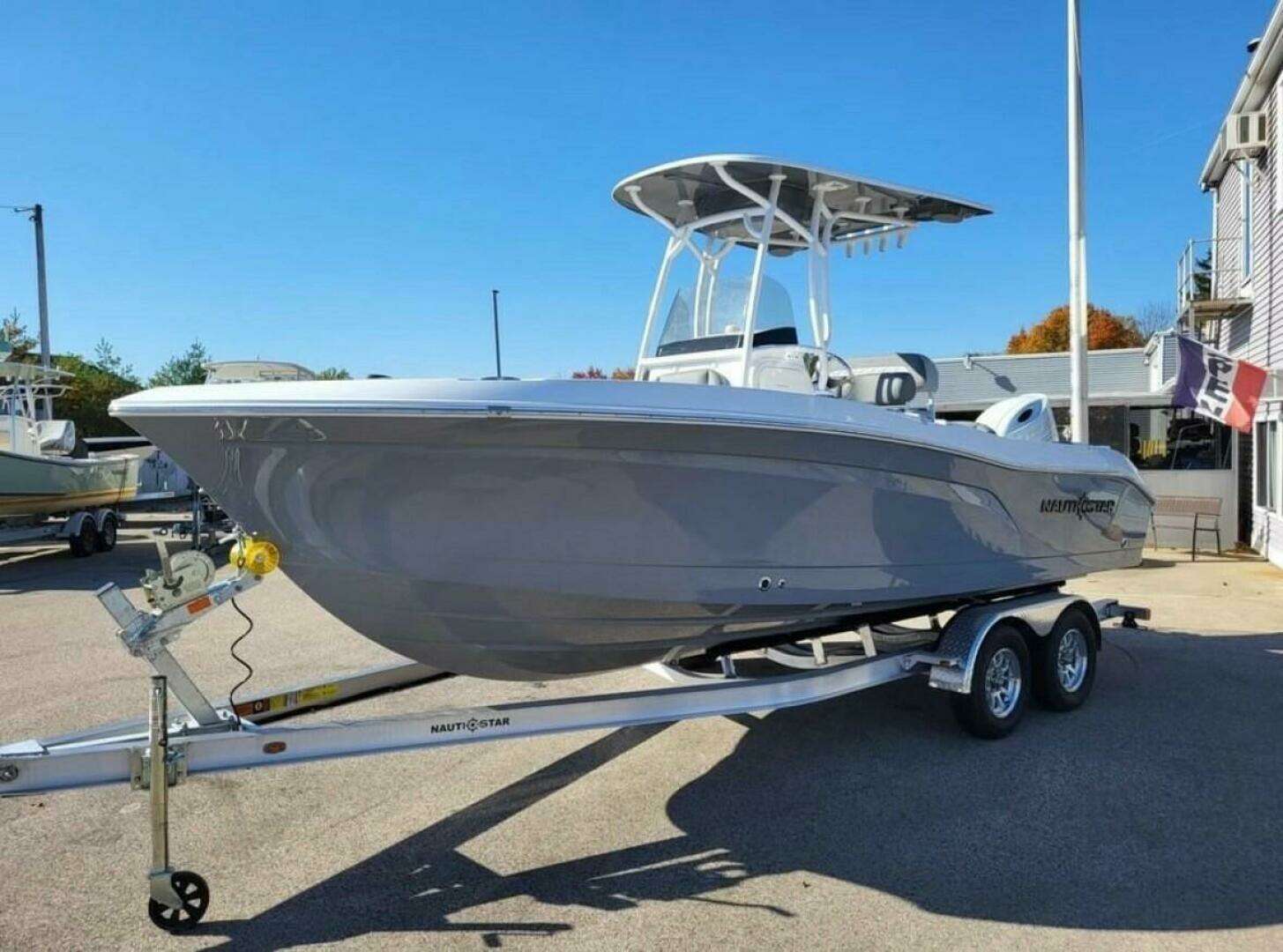 2025 NauticStar 222 Offshore - Image 4