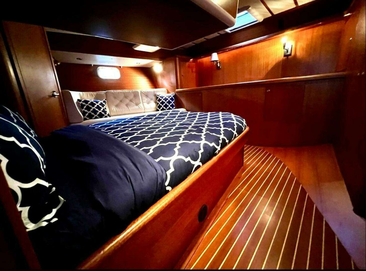 2000 Farr Pilothouse - Image 16