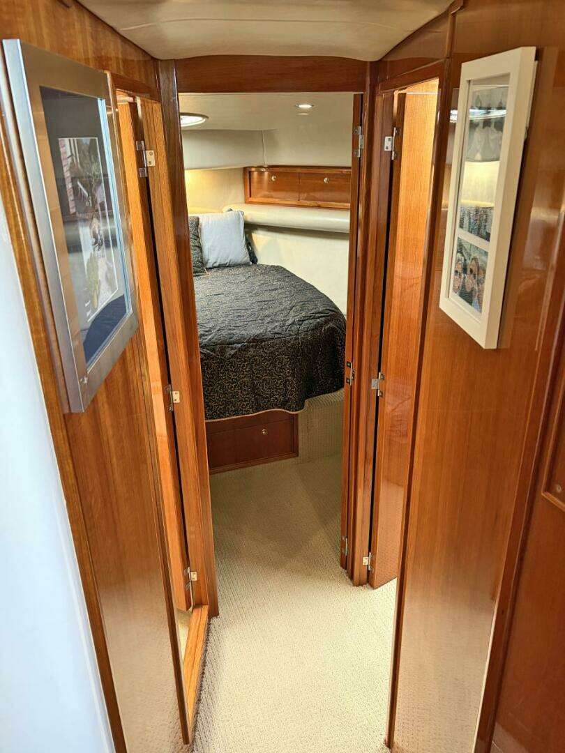 2004 Riviera 40 Sportfish - Image 33