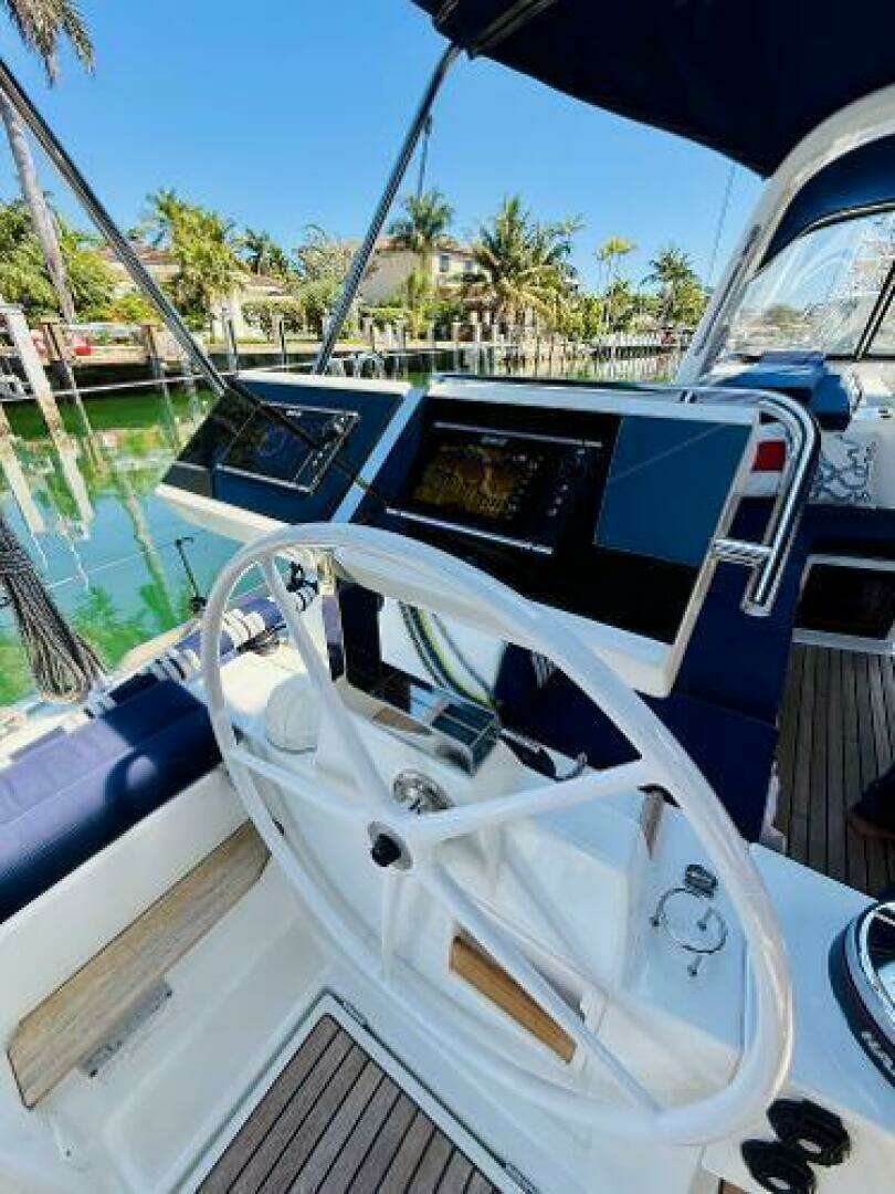2015 Beneteau Oceanis 55 - Image 22
