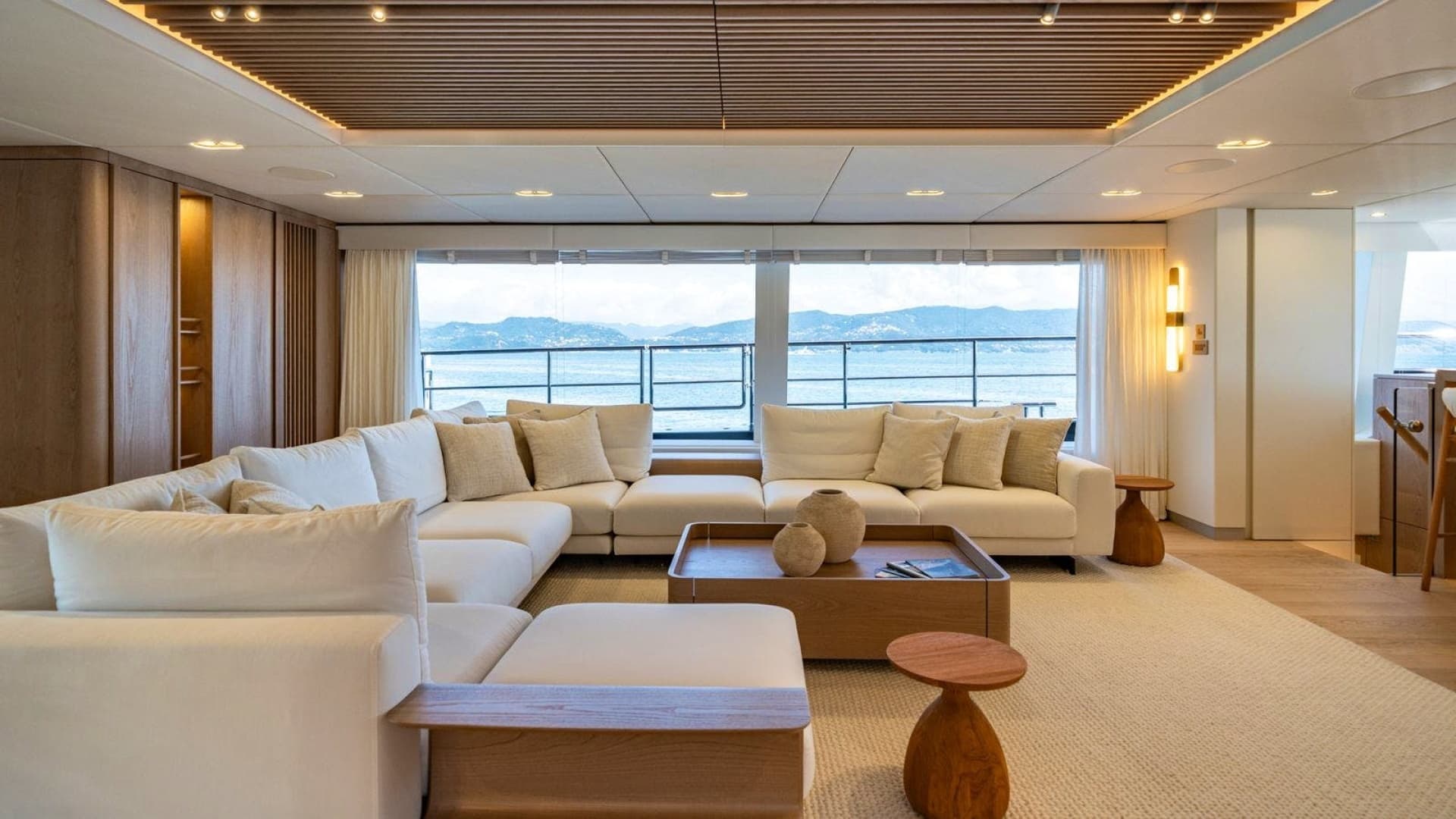2025 SUNREEF YACHTS Sunreef 100 Power - Image 31