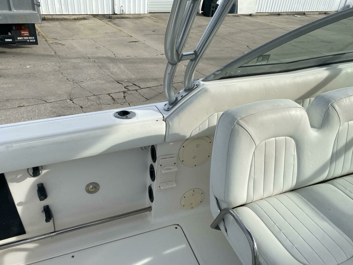 2011 Robalo — - Image 14
