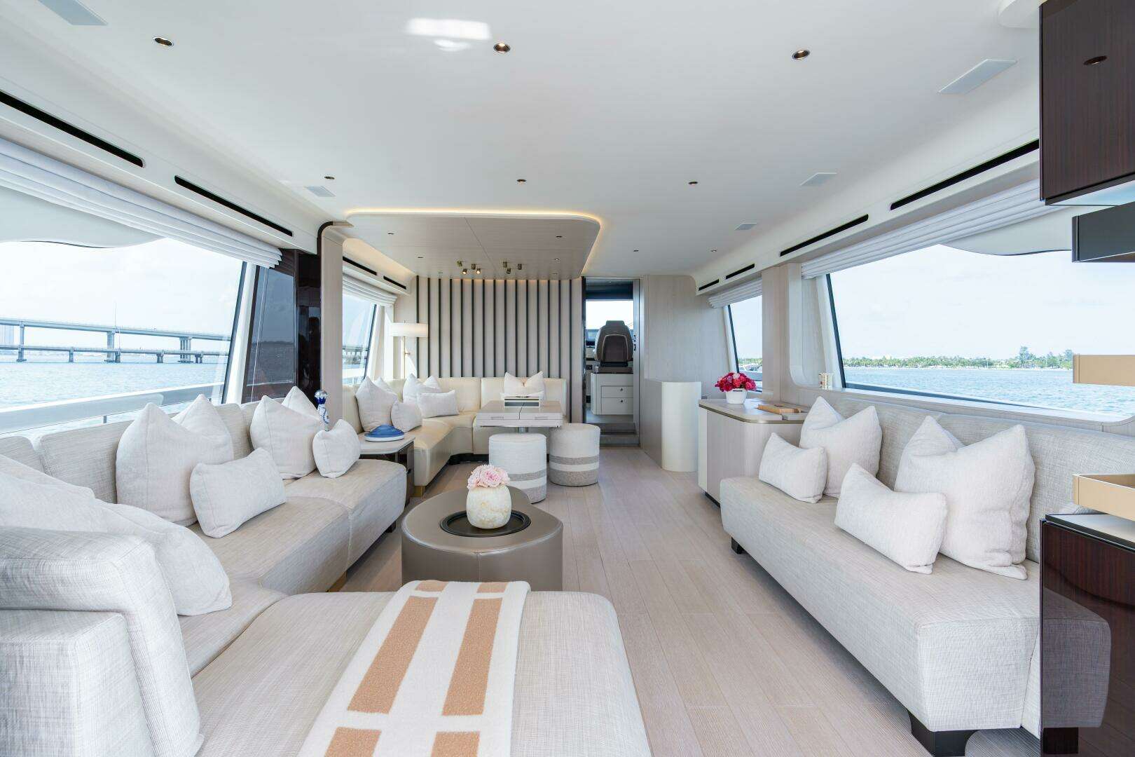 2022 Azimut 78 - Image 29