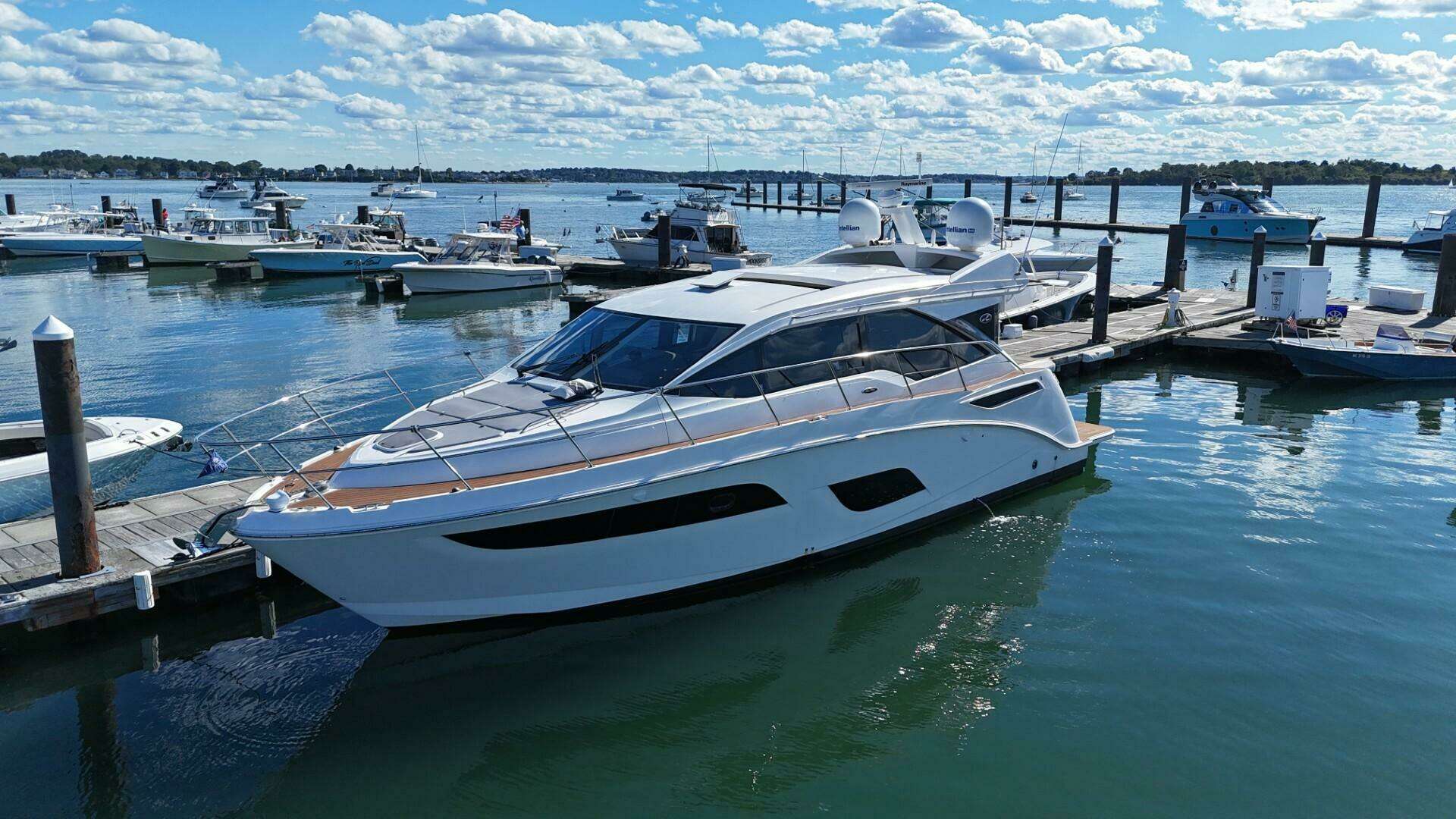 2018 Sea Ray 460 Sundancer - Image 2