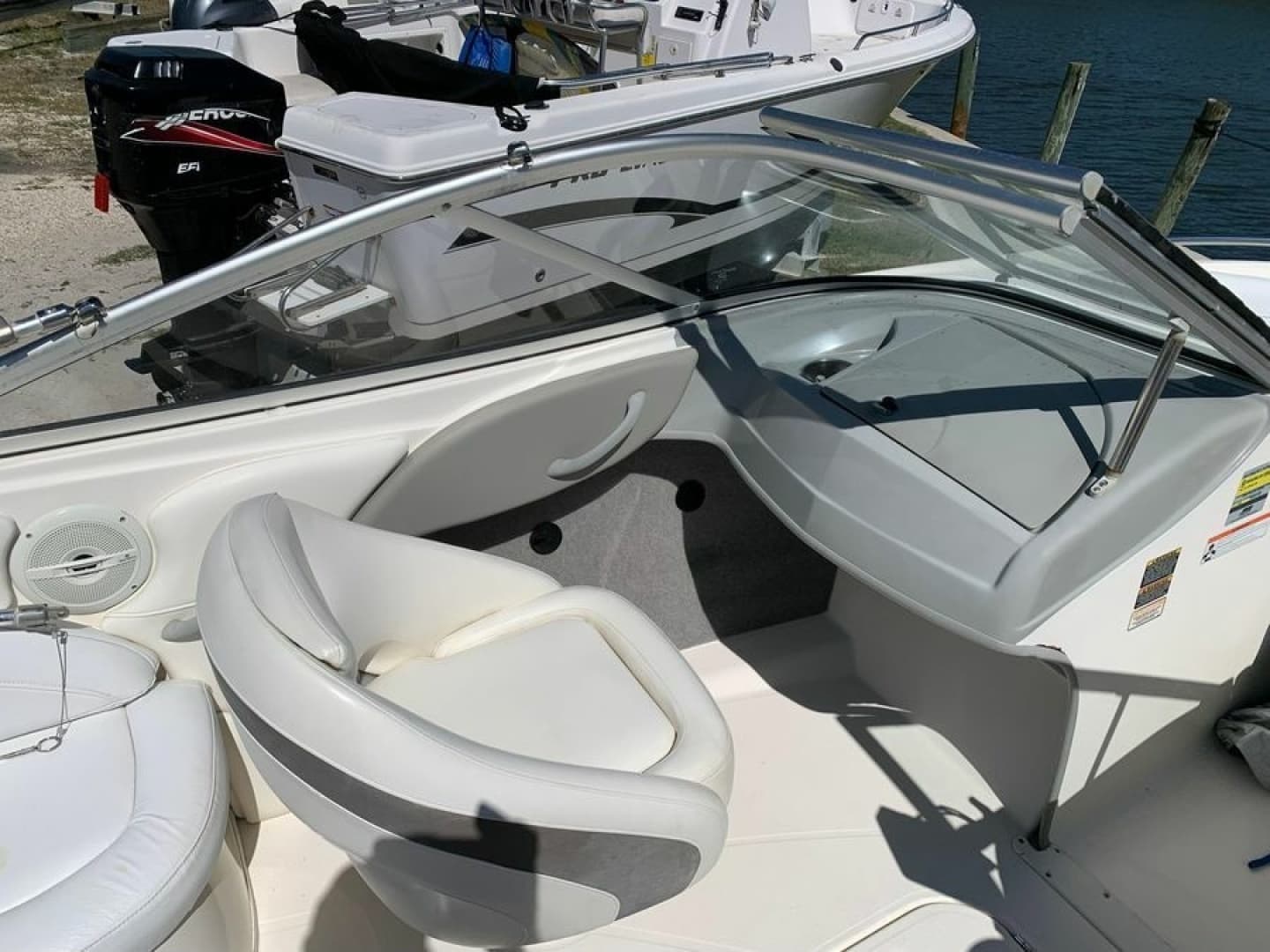 2008 Bayliner — - Image 10