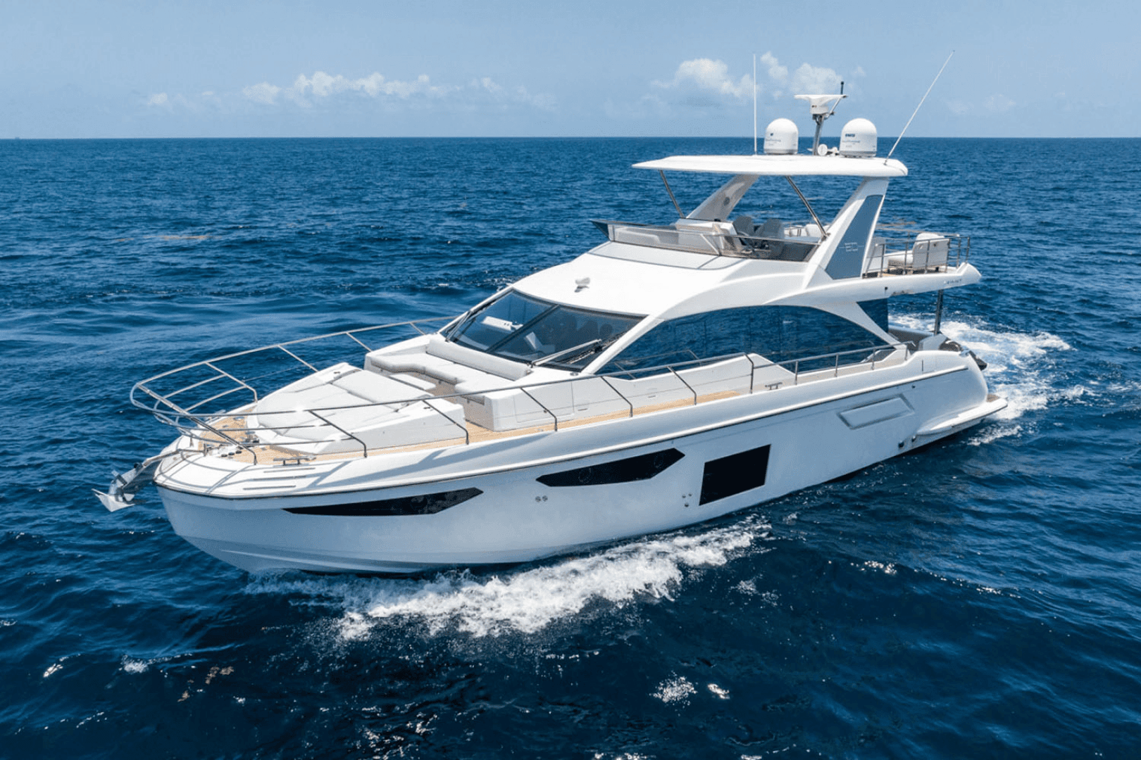 2024 Azimut 60 FLY - Image 3