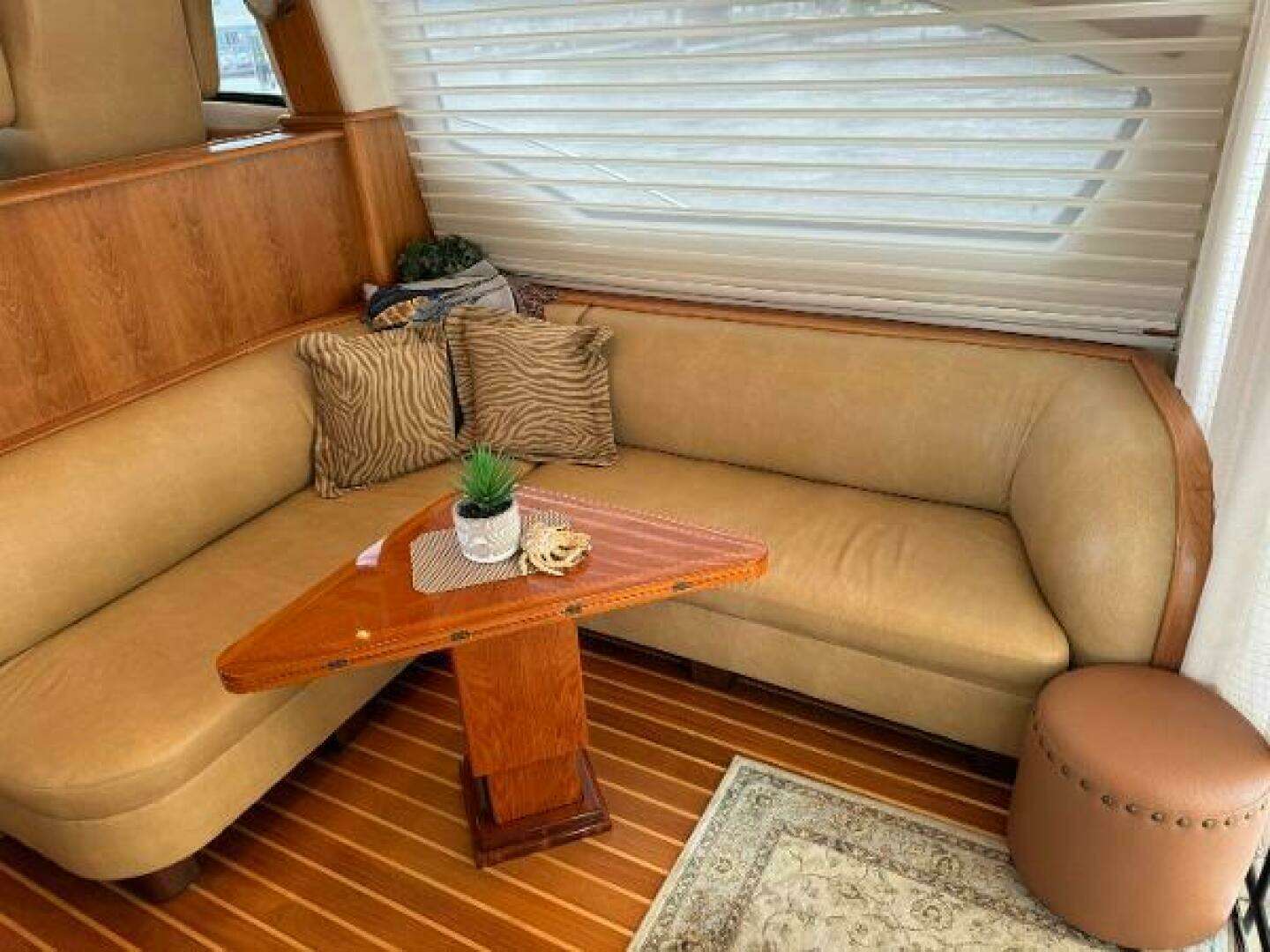 2010 Tiara Yachts 5800 Sovran - Image 38