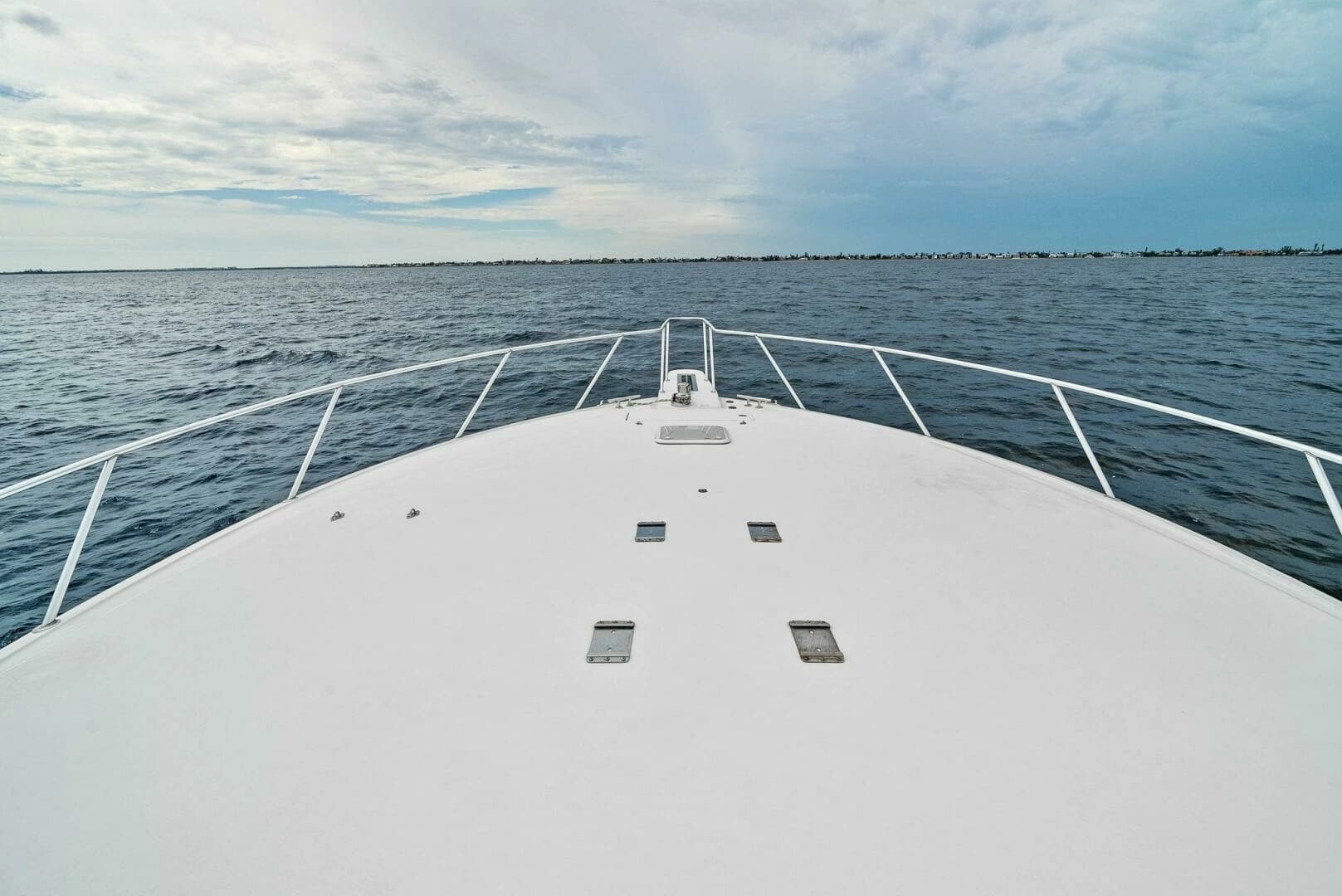 2006 Viking 61 Convertible - Image 38