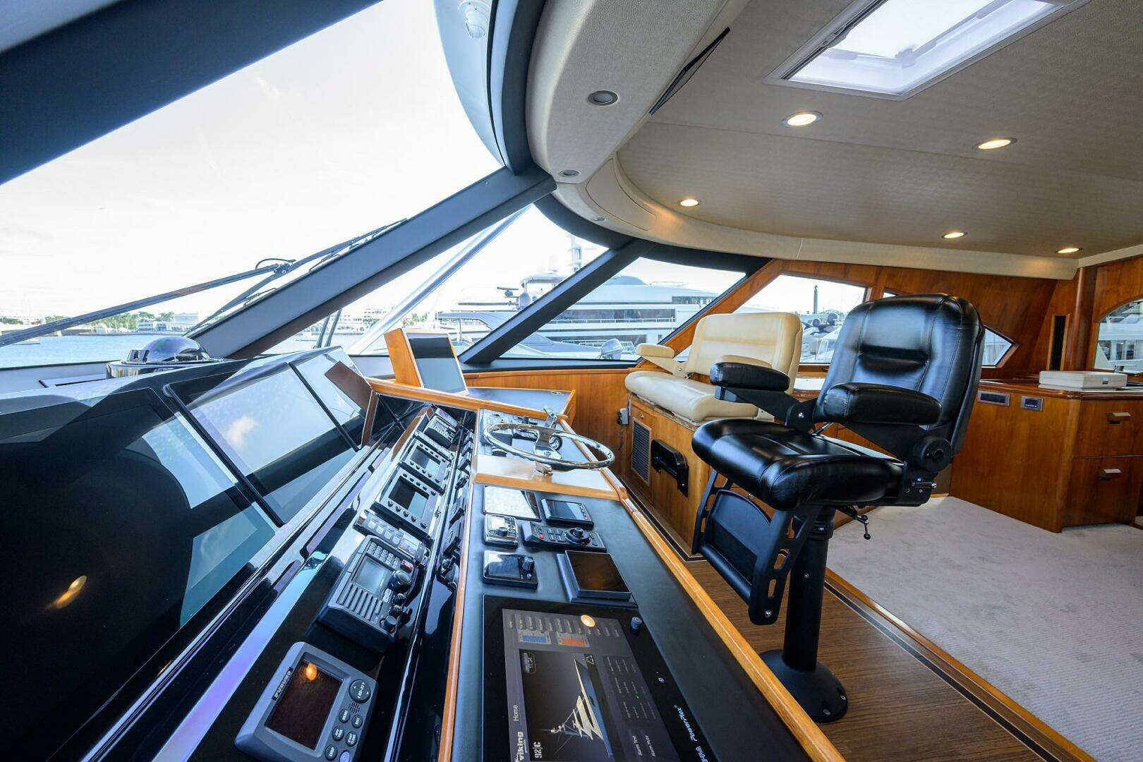 2017 Viking 92 Enclosed Bridge - Image 22