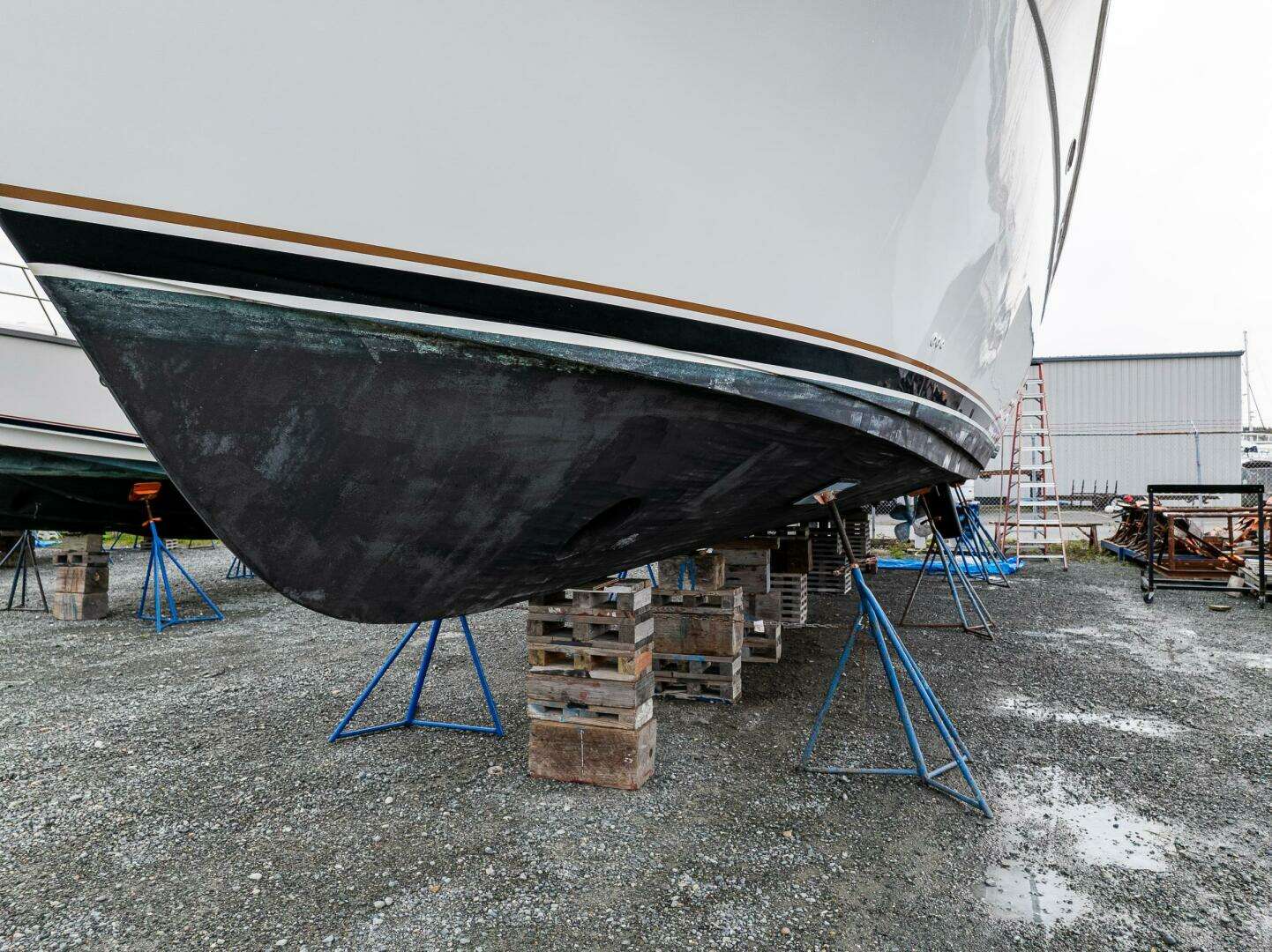 2001 Navigator 61 Pilothouse - Image 12