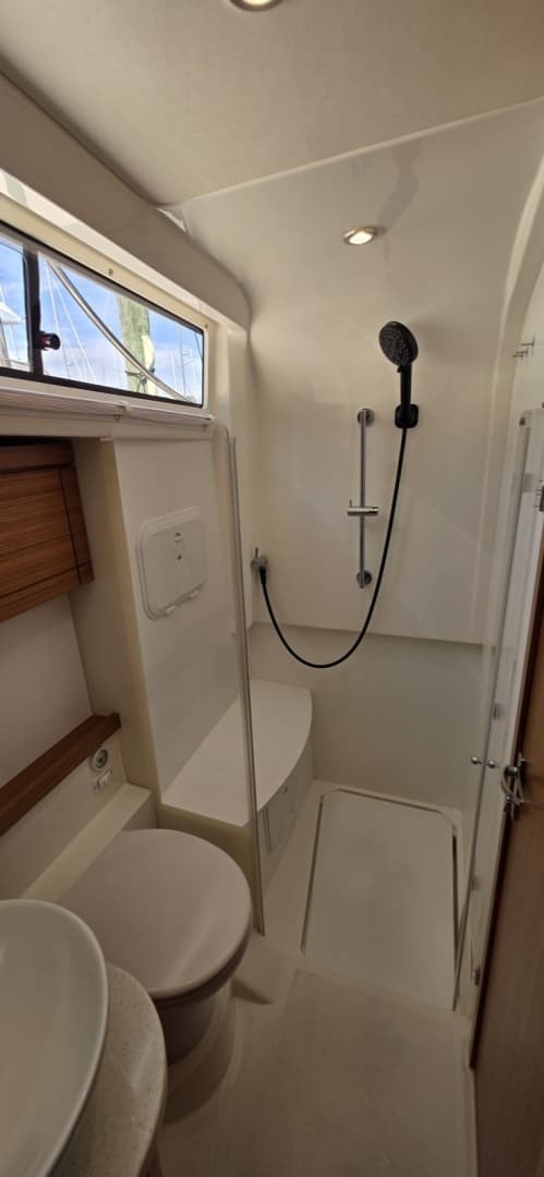 2023 Greenline 40 Hybrid - Image 40