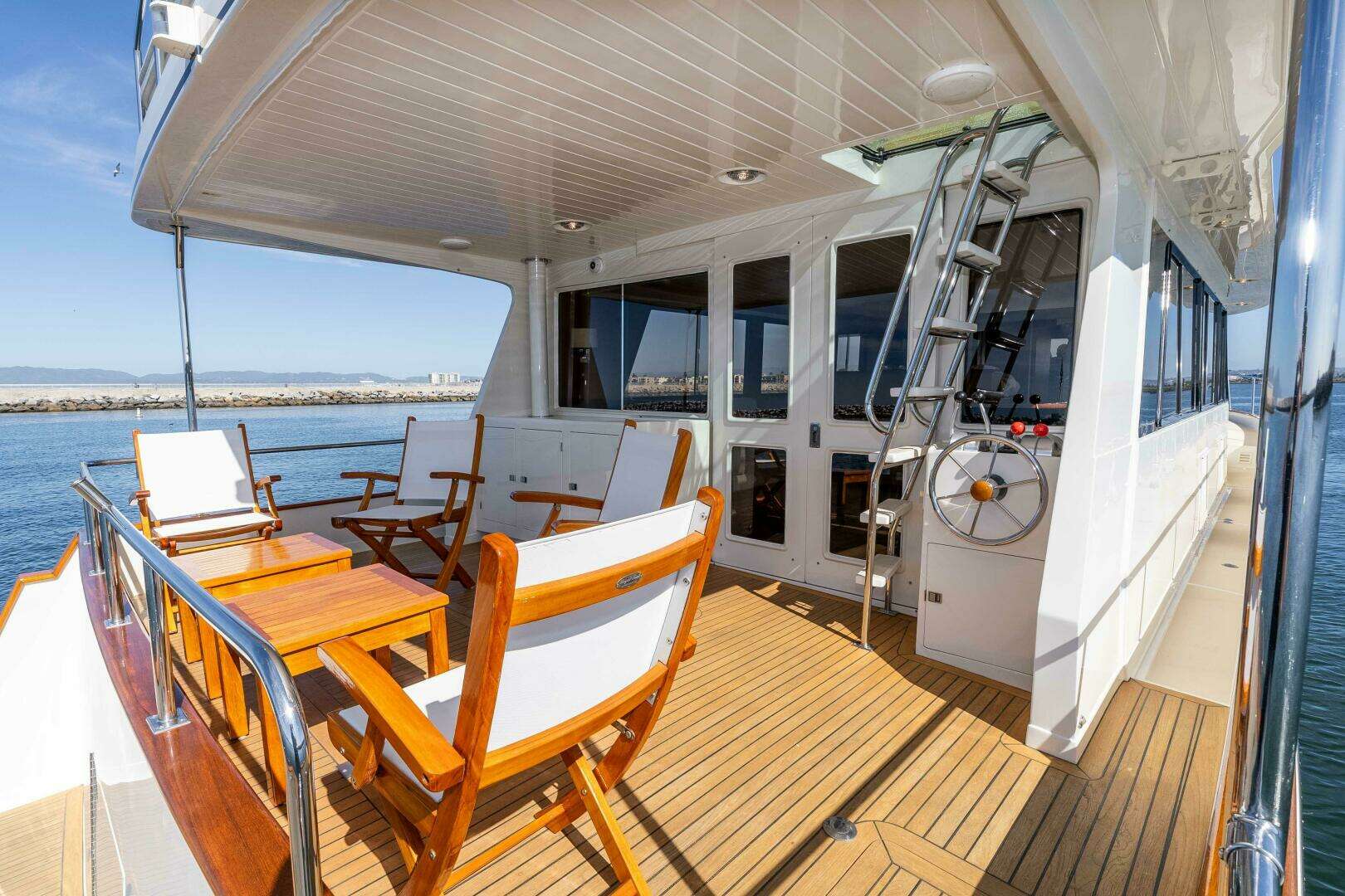 2000 Offshore Yachts Flushdeck - Image 6