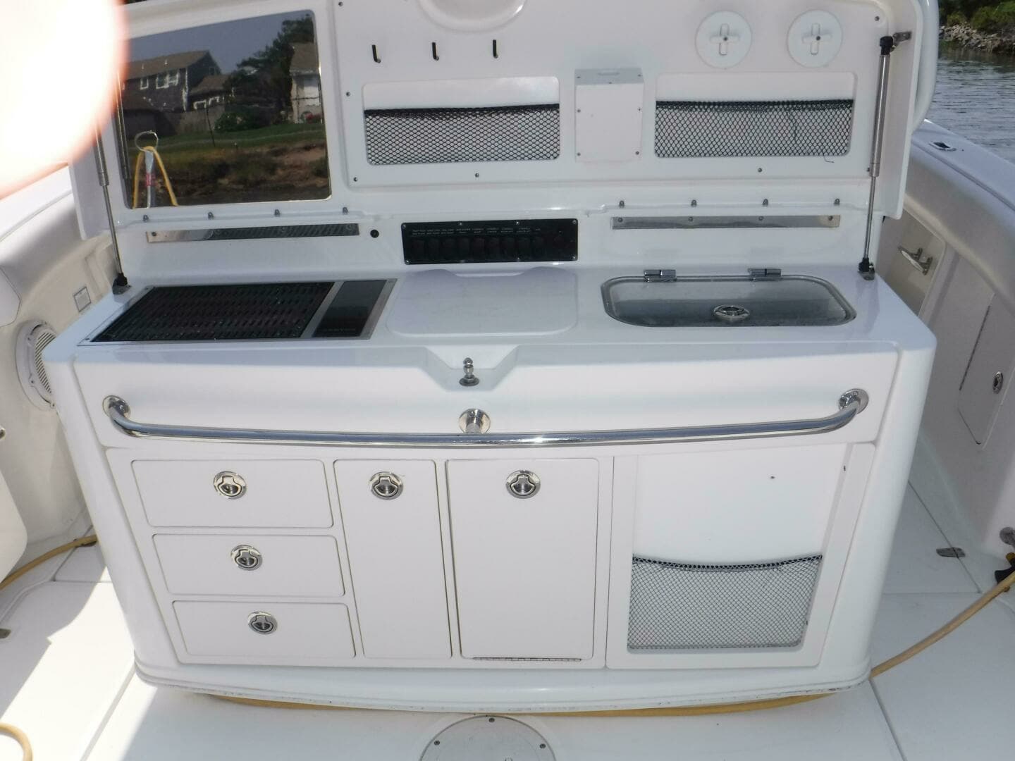 2014 Boston Whaler 370 Outrage - Image 20
