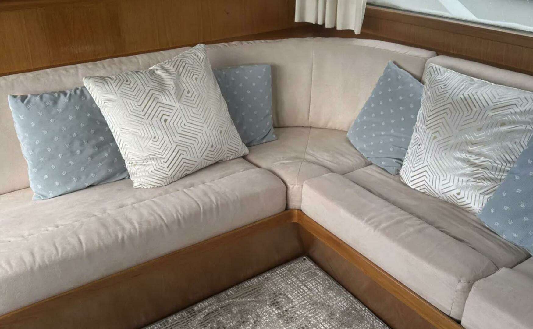 1988 Ocean Alexander 42 Aft Cabin - Image 7