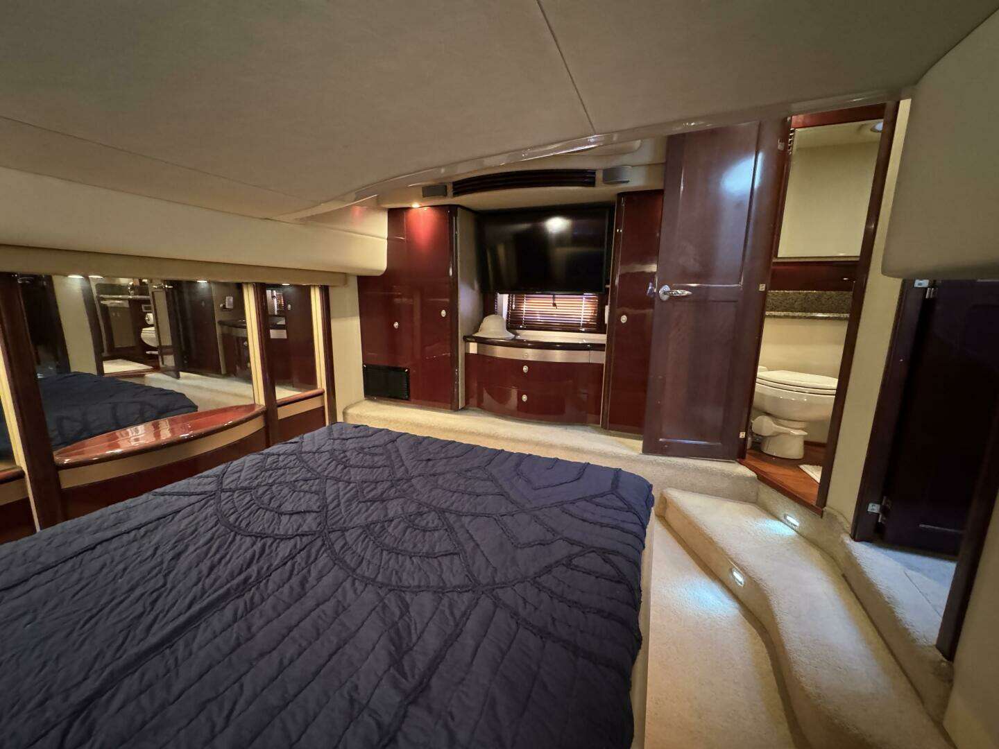 2007 Sea Ray 58 Sedan Bridge - Image 43
