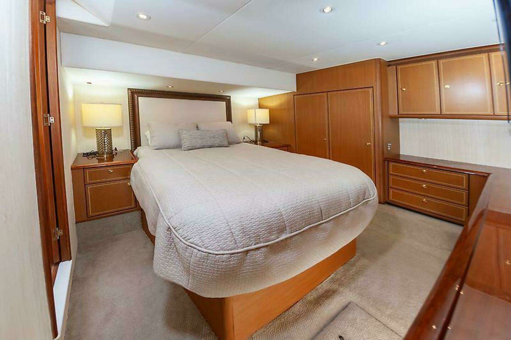 2003 Ocean 57 Convertible - Image 44