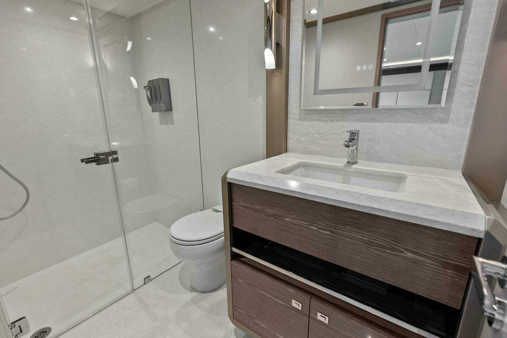 2024 Ocean Alexander 35 Revolution - Image 56