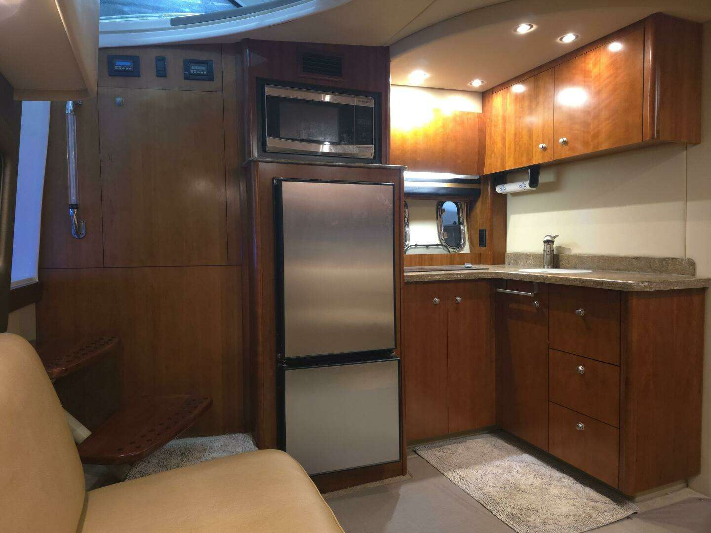 2008 Cruisers Yachts — - Image 5