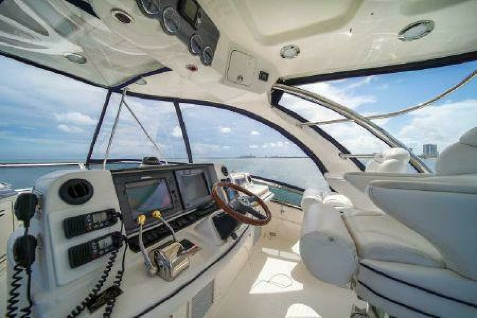 2007 Sea Ray 520 Sedan Bridge - Image 20