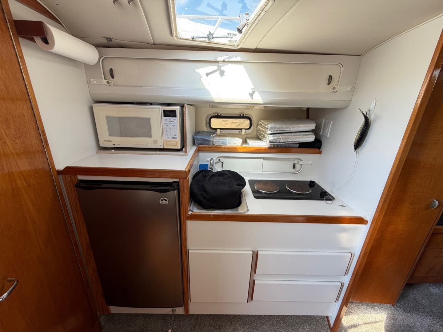 1997 Pursuit 3100 Express - Image 21